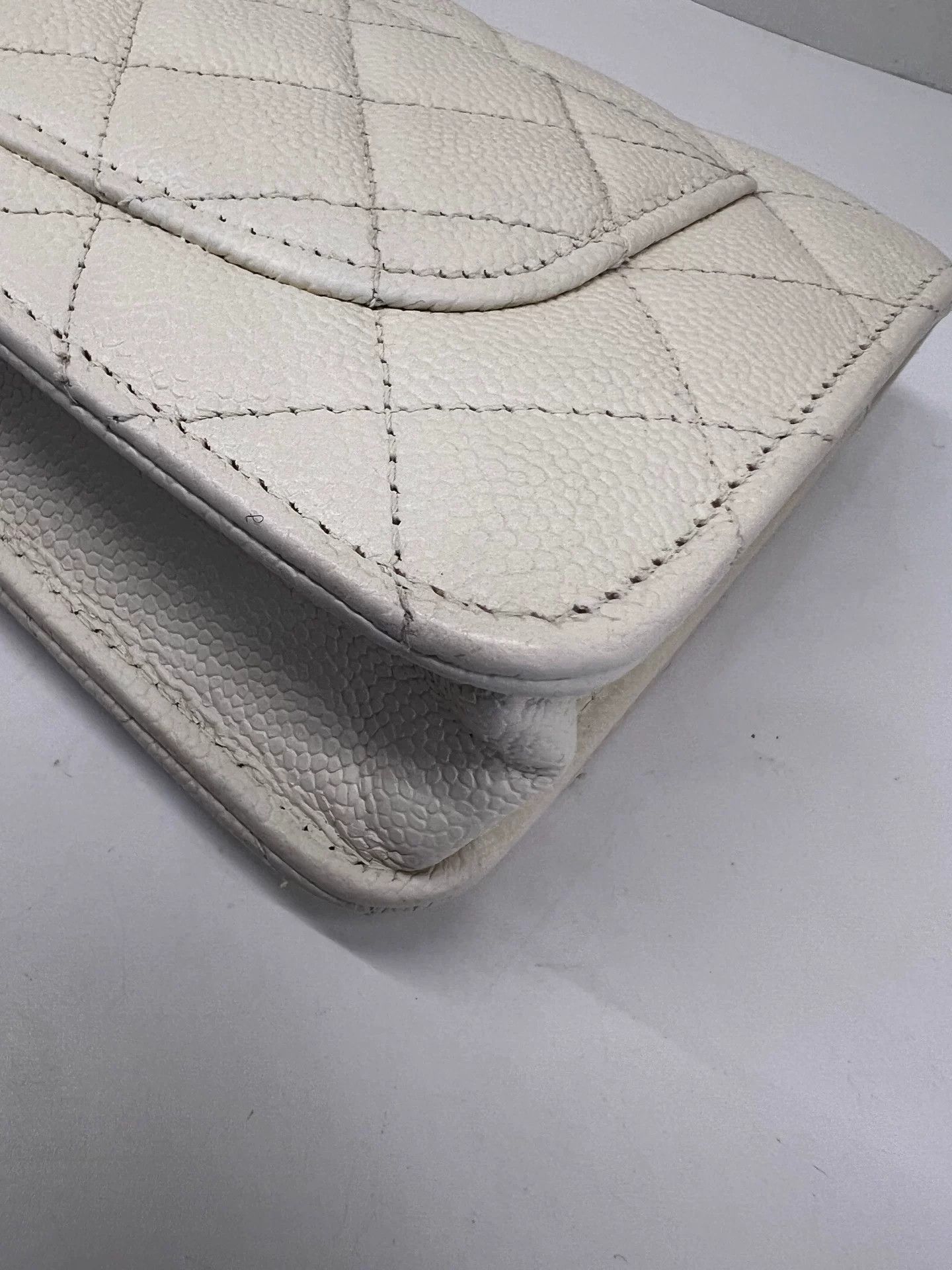 Chanel Pre-loved Bag Very good condition Size ONE SIZE - 6 Thumbnail