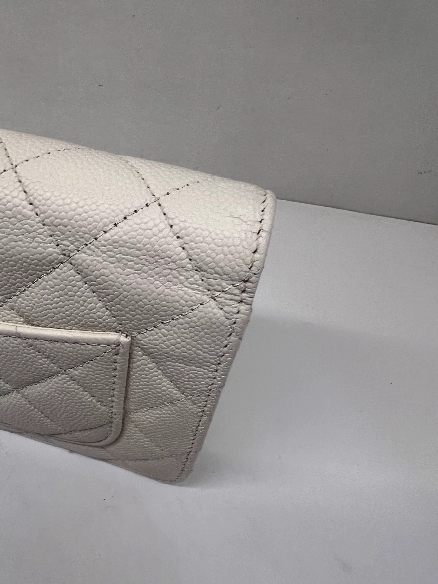 Chanel Pre-loved Bag Very good condition Size ONE SIZE - 8 Thumbnail