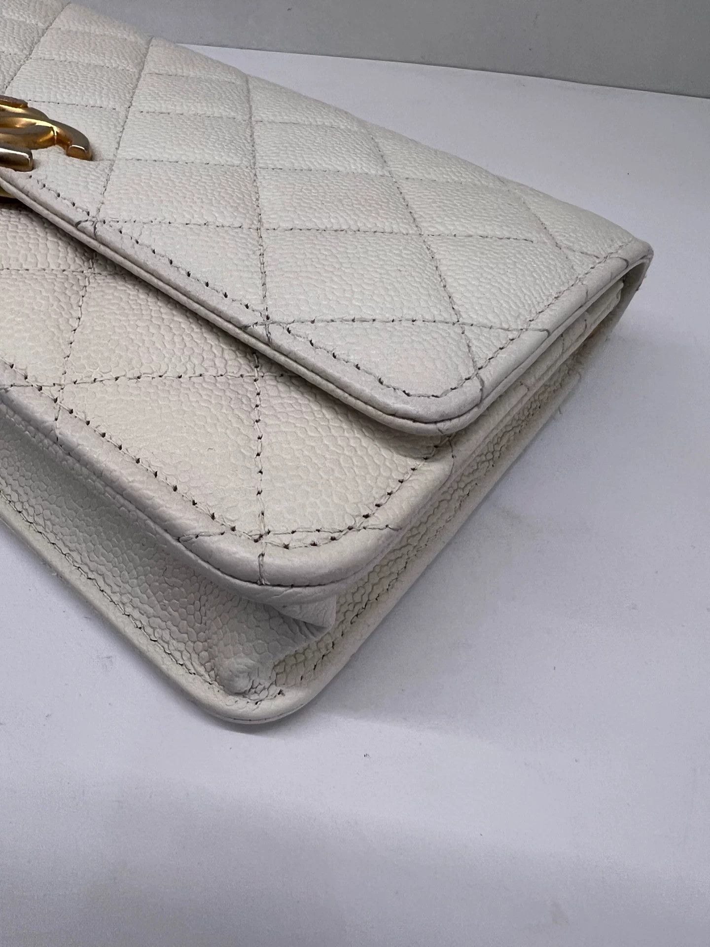 Chanel Pre-loved Bag Very good condition Size ONE SIZE - 3 Thumbnail