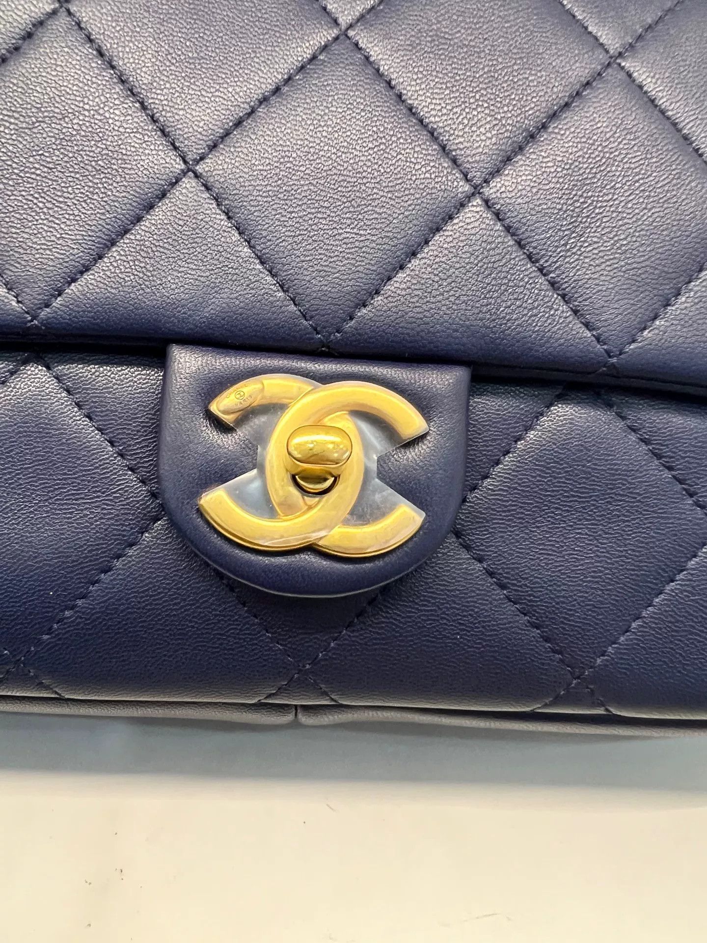 Chanel Pre-loved Bag Very good condition Size ONE SIZE - 9 Thumbnail