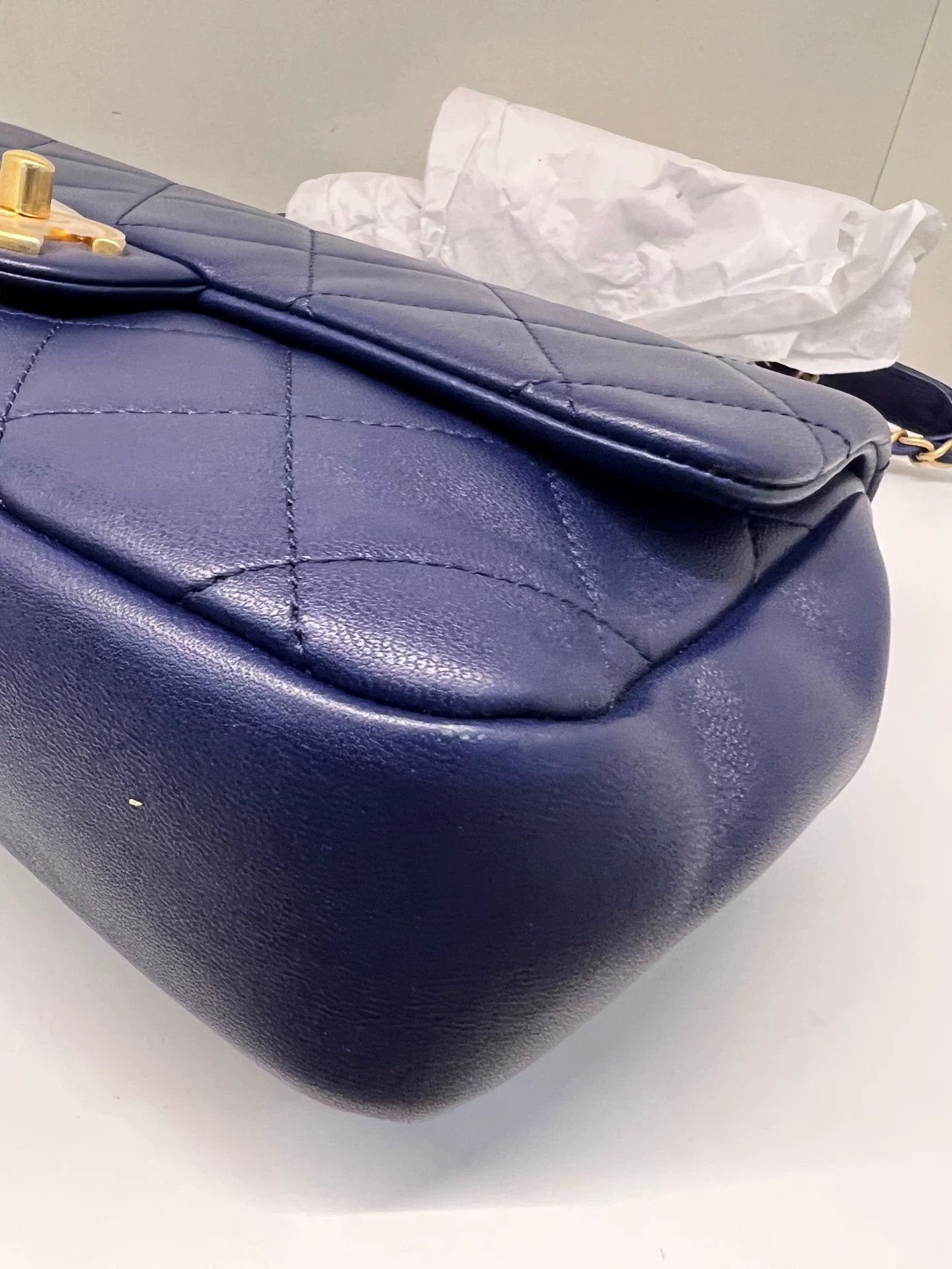 Chanel Pre-loved Bag Very good condition Size ONE SIZE - 3 Thumbnail