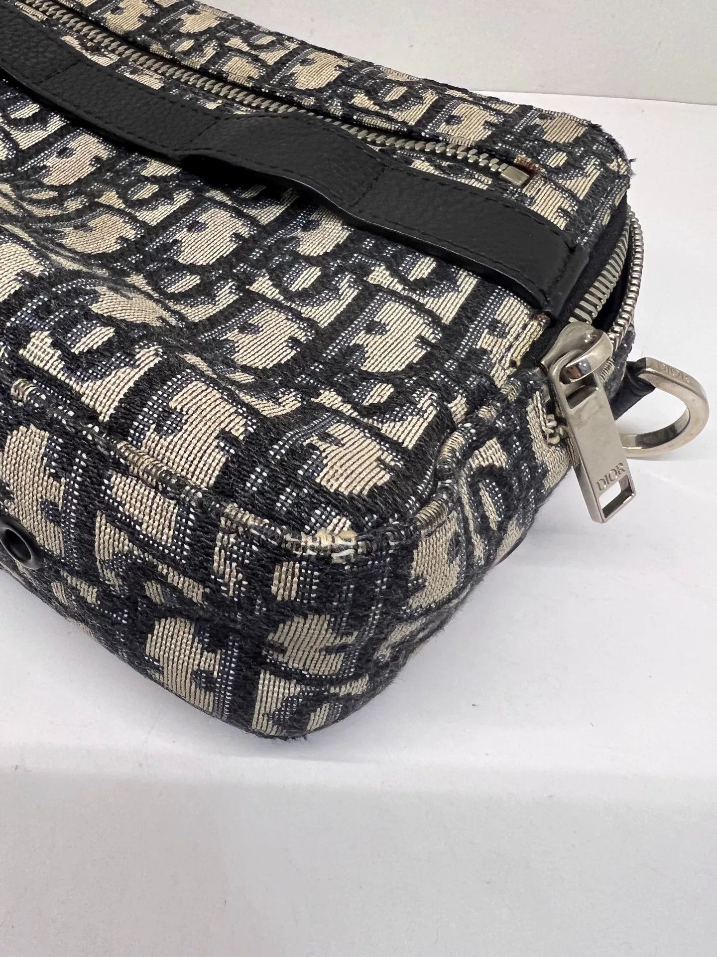 Dior Pre-loved Bag Very good condition Size ONE SIZE - 3 Thumbnail