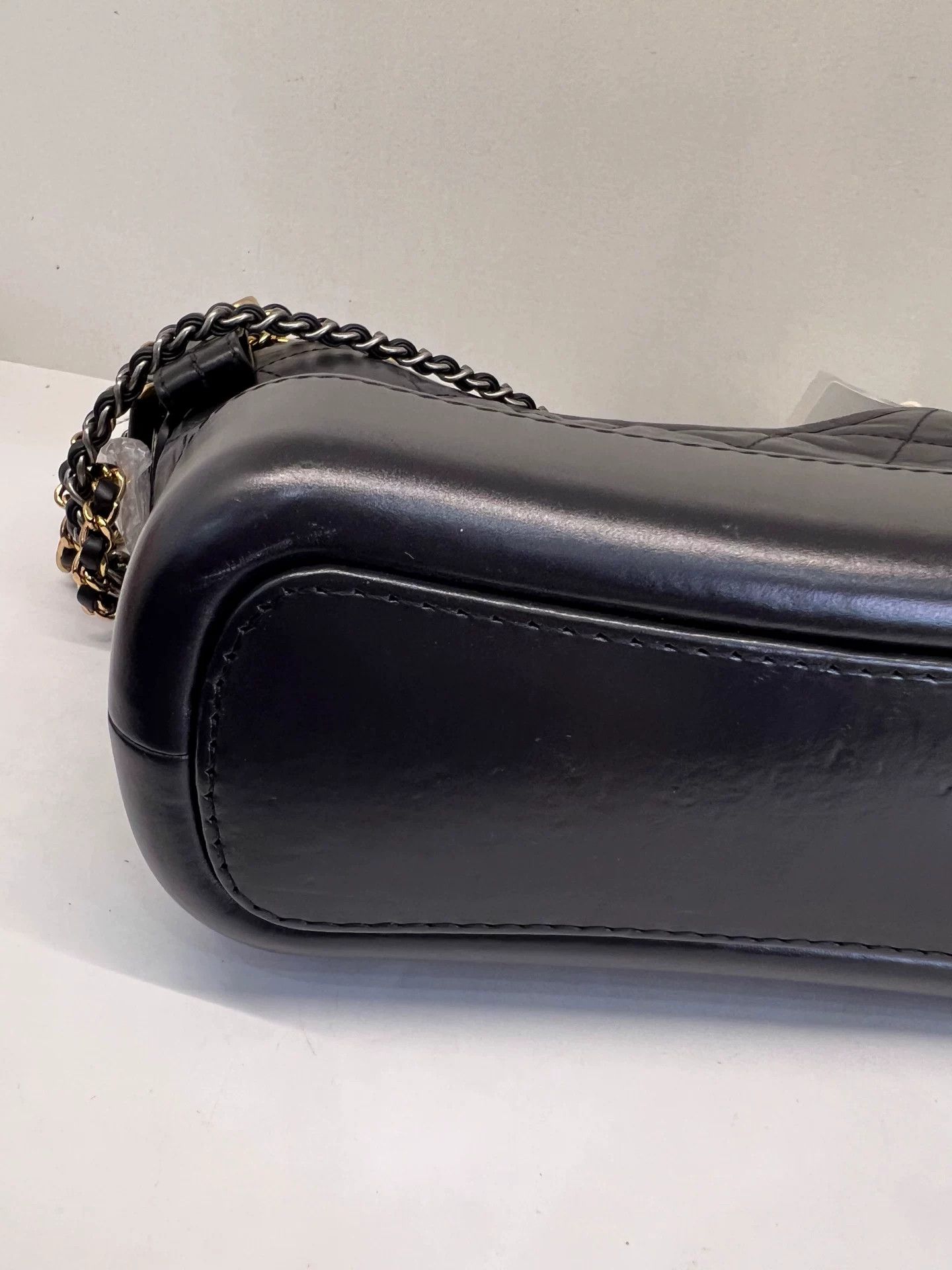Chanel Pre-loved Bag Very good condition Size ONE SIZE - 9 Thumbnail