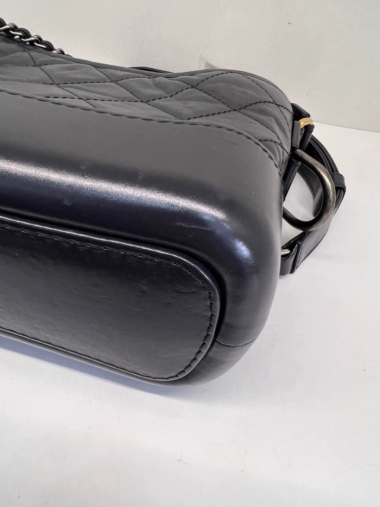 Chanel Pre-loved Bag Very good condition Size ONE SIZE - 7 Thumbnail