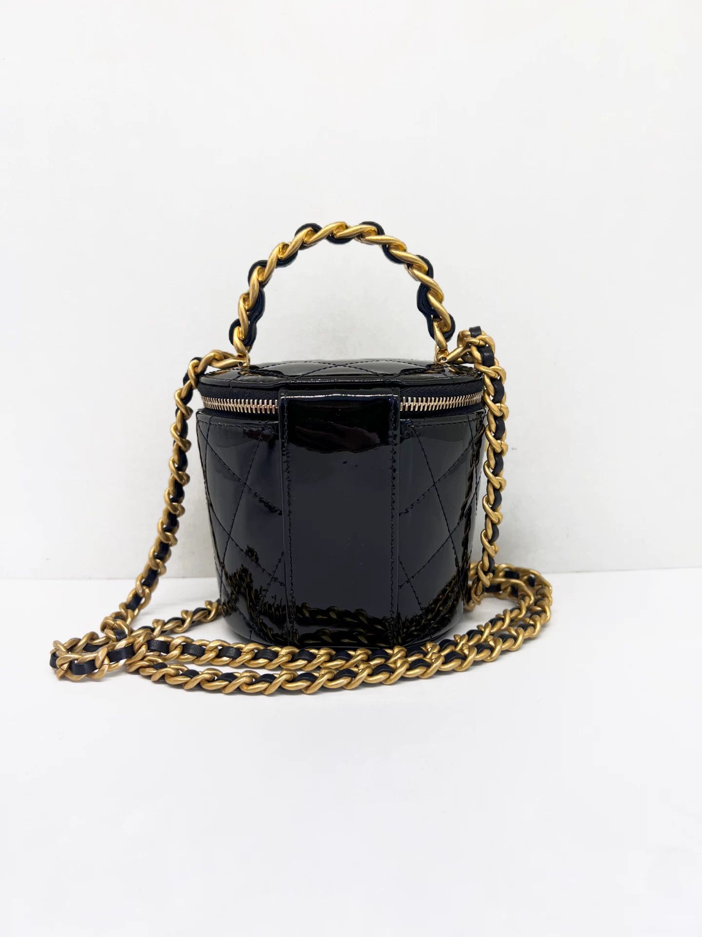 Chanel Pre-loved Bag Very good condition Size ONE SIZE - 2 Thumbnail