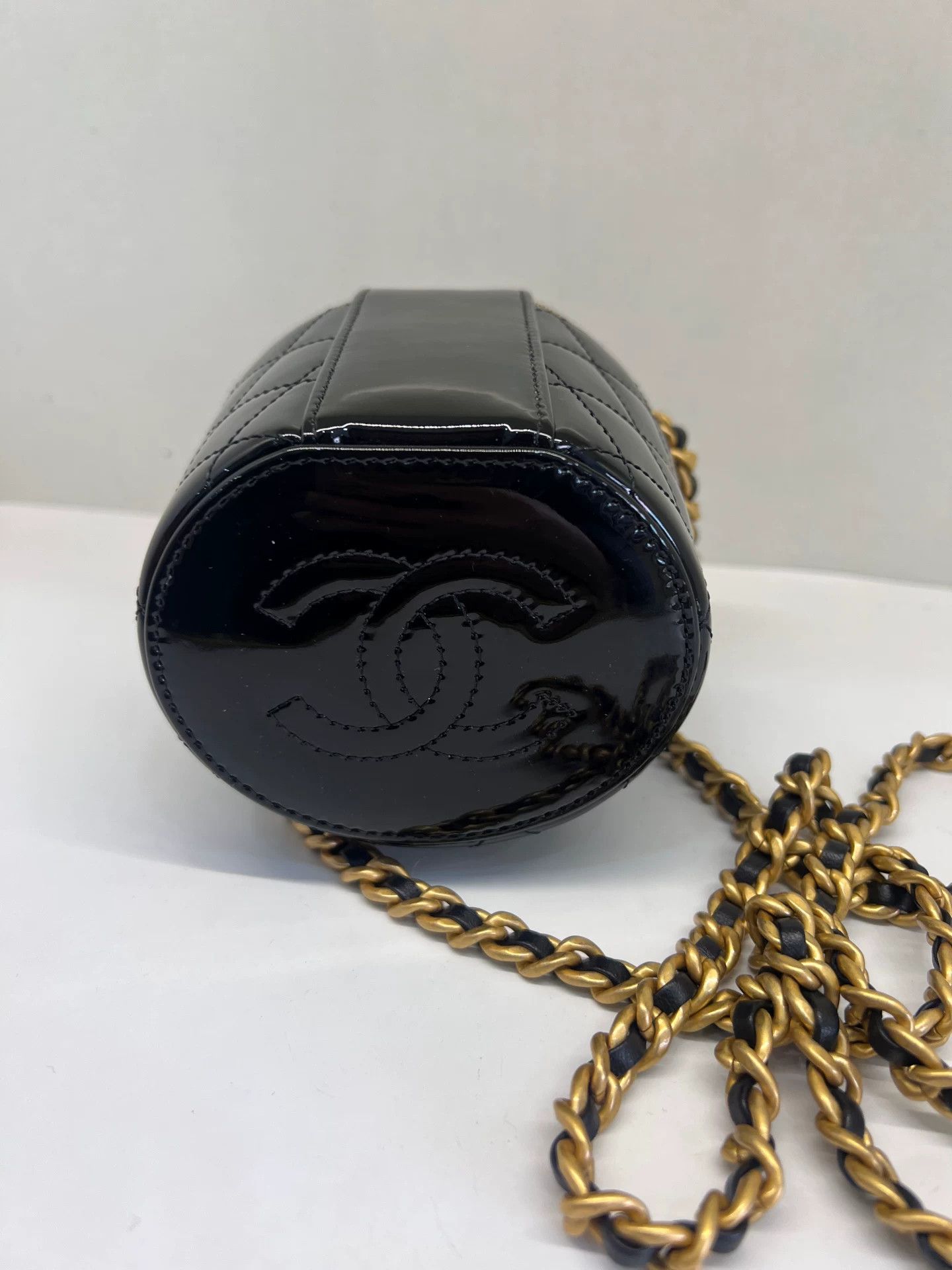 Chanel Pre-loved Bag Very good condition Size ONE SIZE - 9 Thumbnail