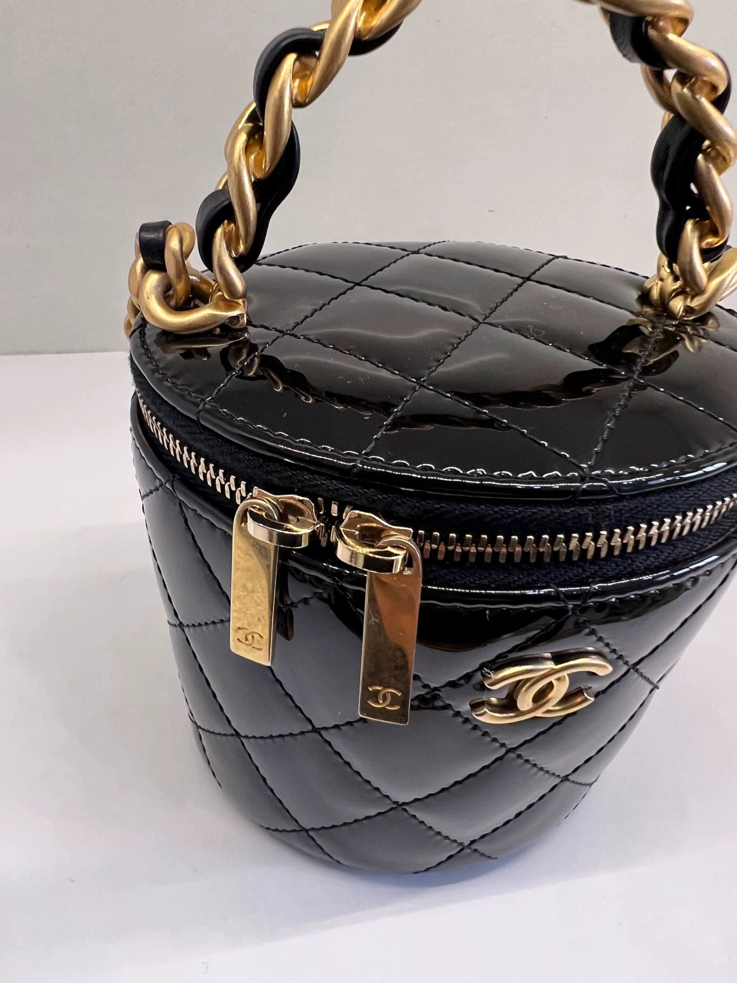 Chanel Pre-loved Bag Very good condition Size ONE SIZE - 7 Thumbnail