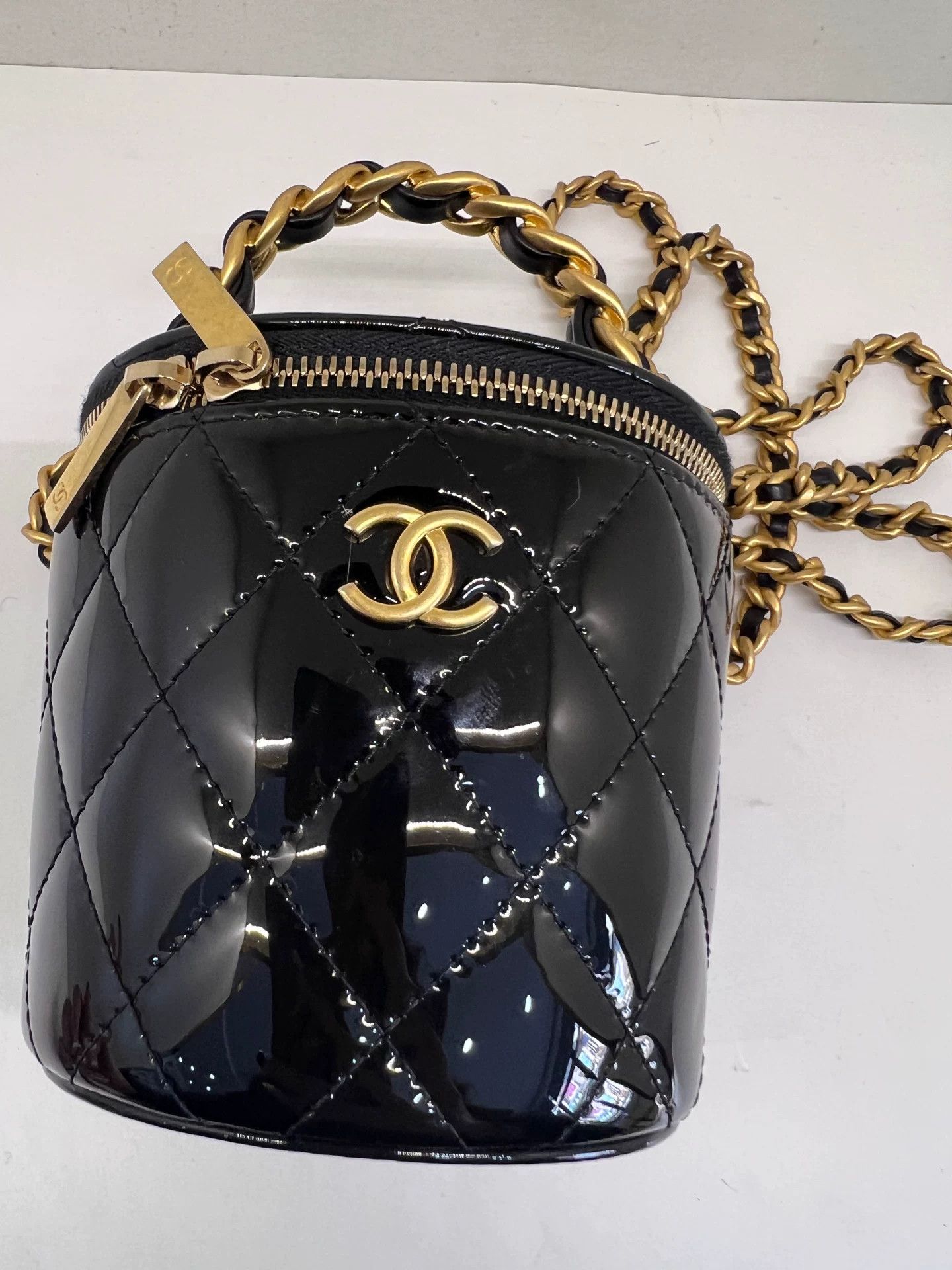 Chanel Pre-loved Bag Very good condition Size ONE SIZE - 6 Thumbnail