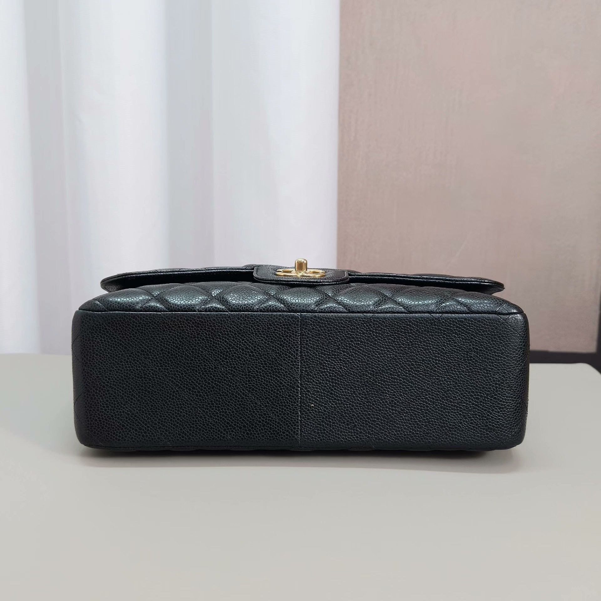 Chanel Pre-loved Bag Very good condition Size ONE SIZE - 5 Thumbnail