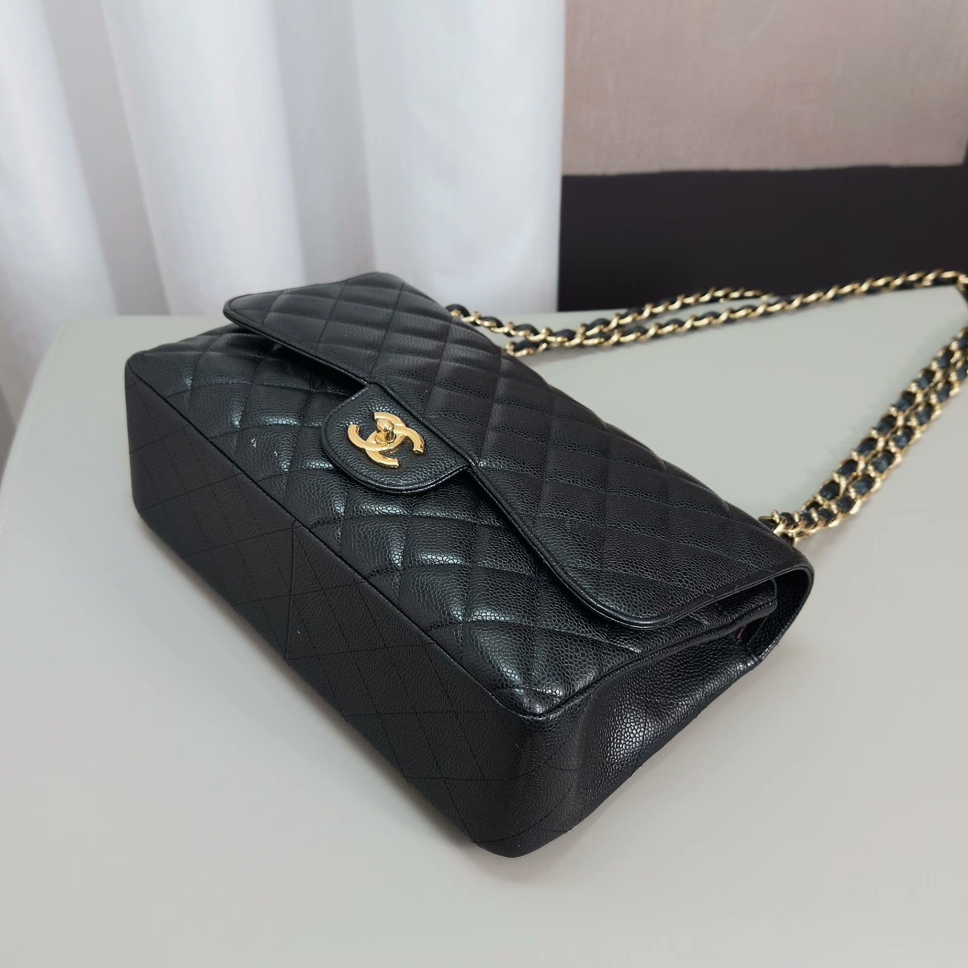 Chanel Pre-loved Bag Very good condition Size ONE SIZE - 4 Thumbnail