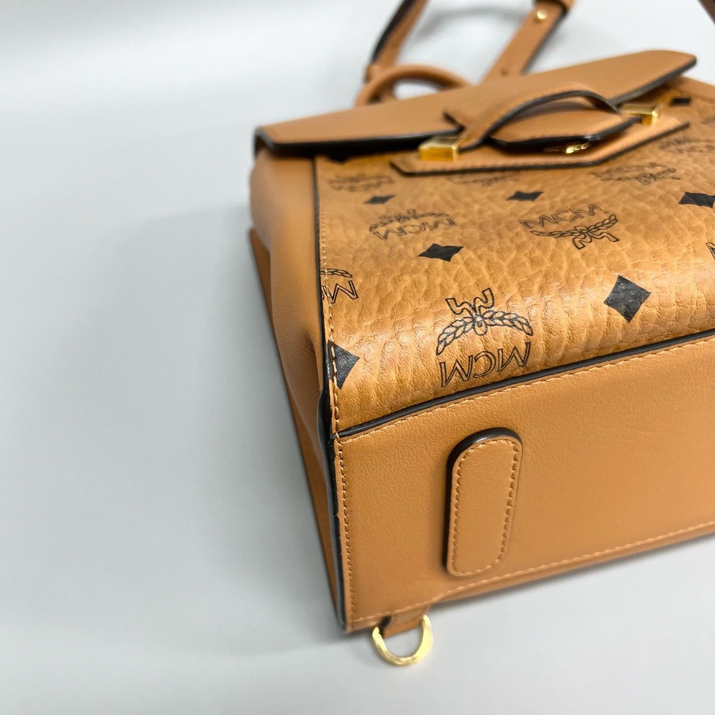 MCM Pre-loved Bag Very good condition Size ONE SIZE - 5 Thumbnail