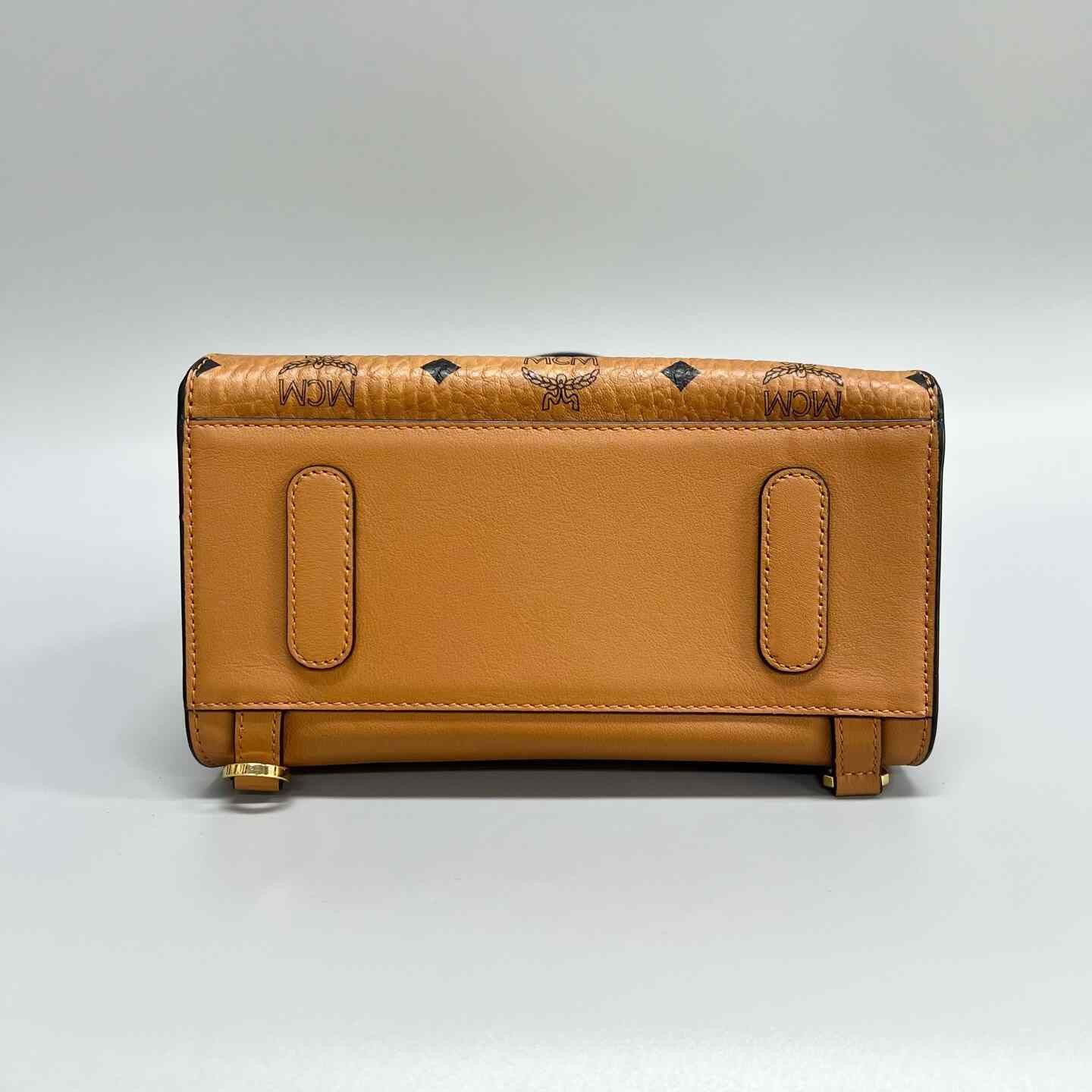 MCM Pre-loved Bag Very good condition Size ONE SIZE - 3 Thumbnail