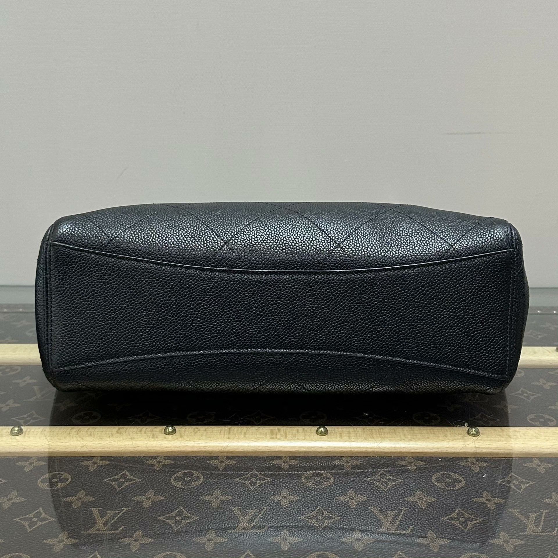 Chanel Pre-loved Bag Very good condition Size ONE SIZE - 5 Thumbnail