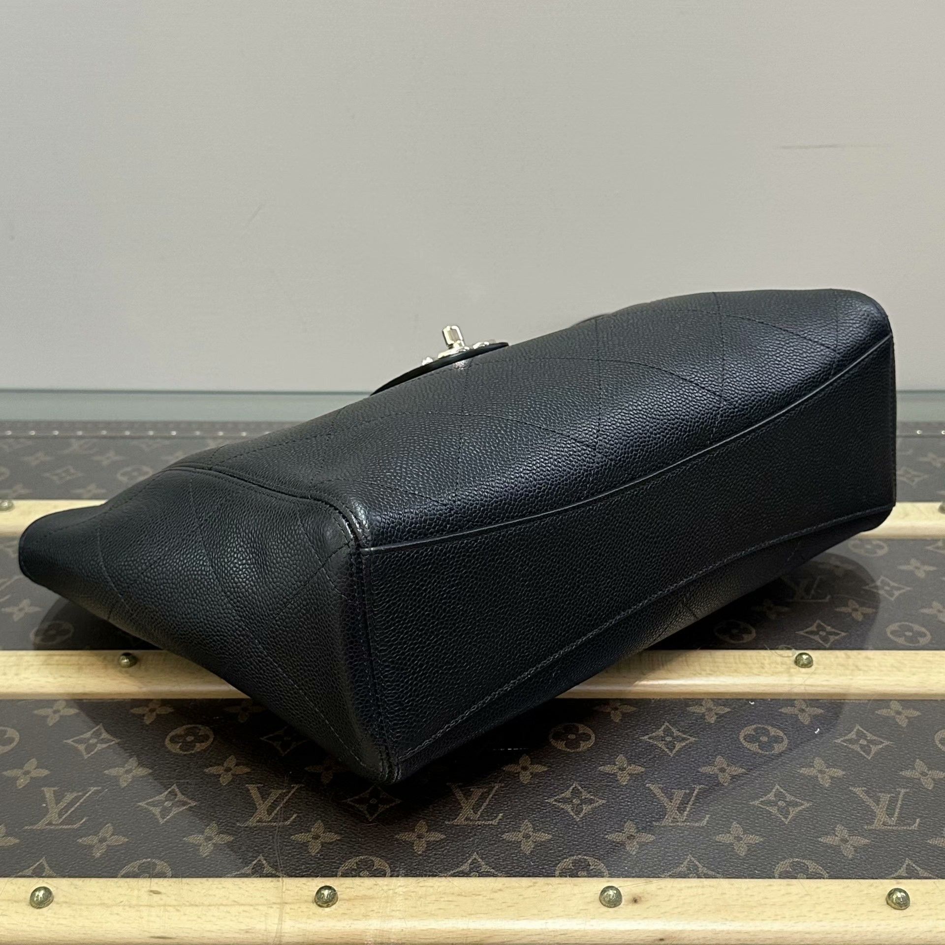 Chanel Pre-loved Bag Very good condition Size ONE SIZE - 3 Thumbnail