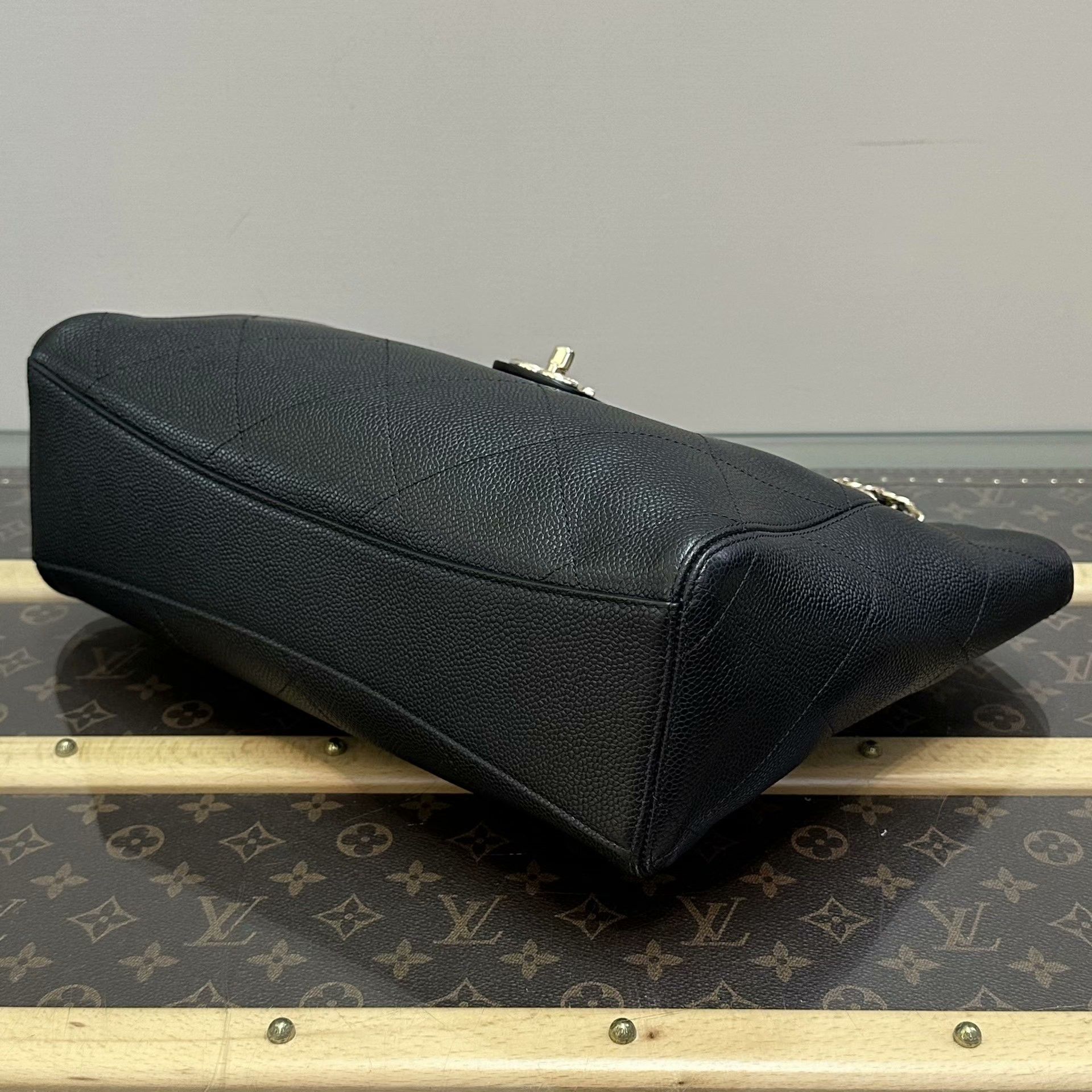 Chanel Pre-loved Bag Very good condition Size ONE SIZE - 4 Thumbnail