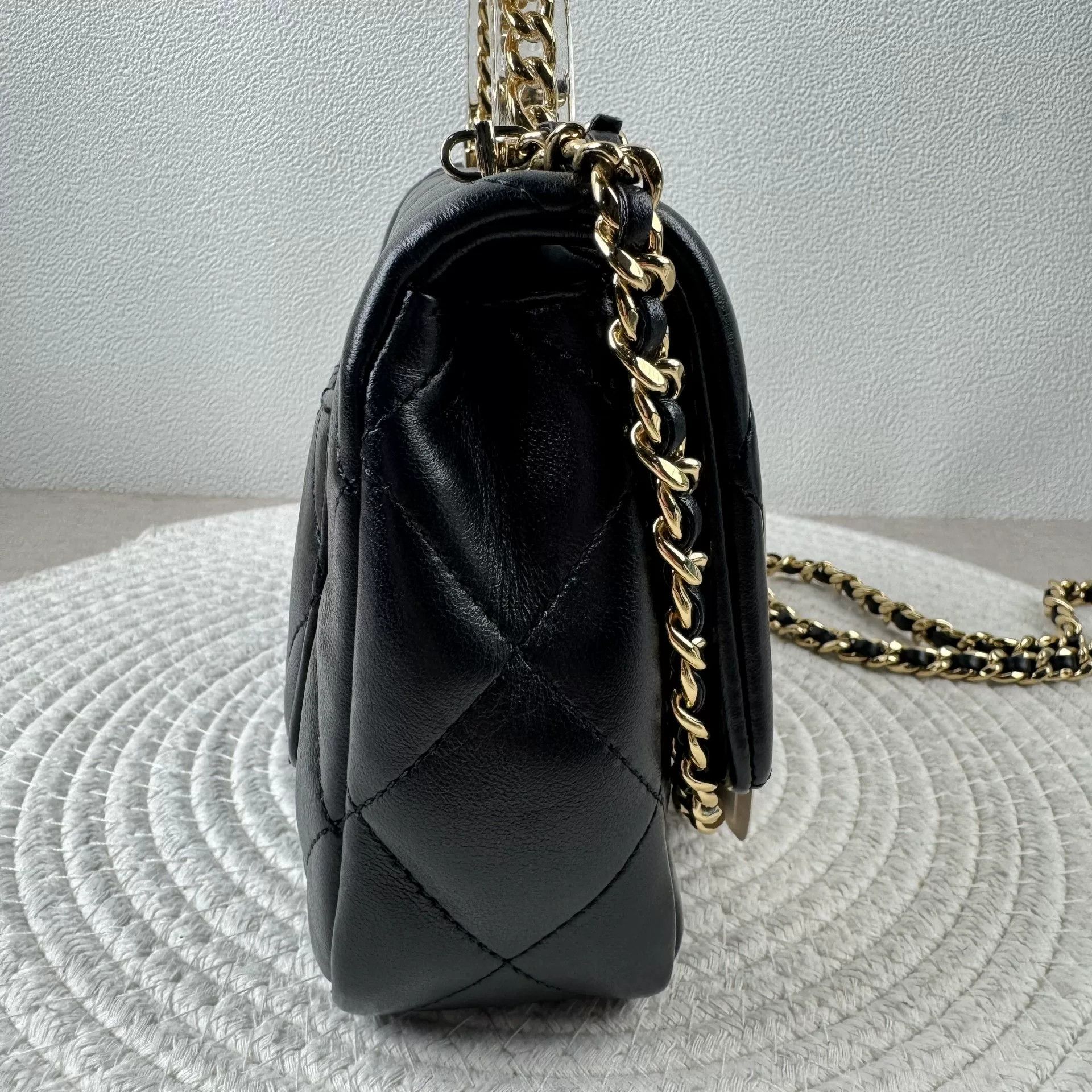 Chanel Pre-loved Bag Very good condition Size ONE SIZE - 2 Thumbnail