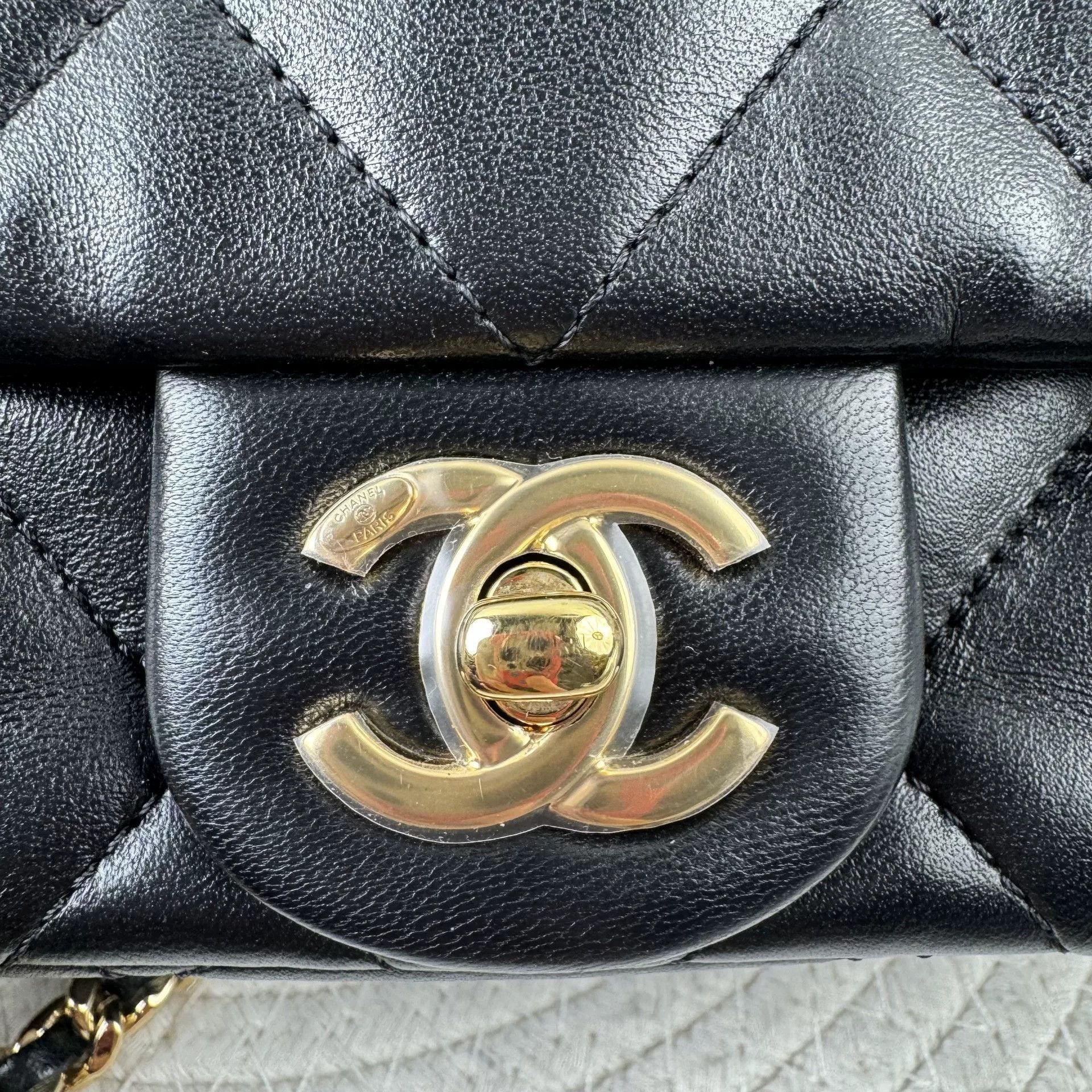 Chanel Pre-loved Bag Very good condition Size ONE SIZE - 9 Thumbnail