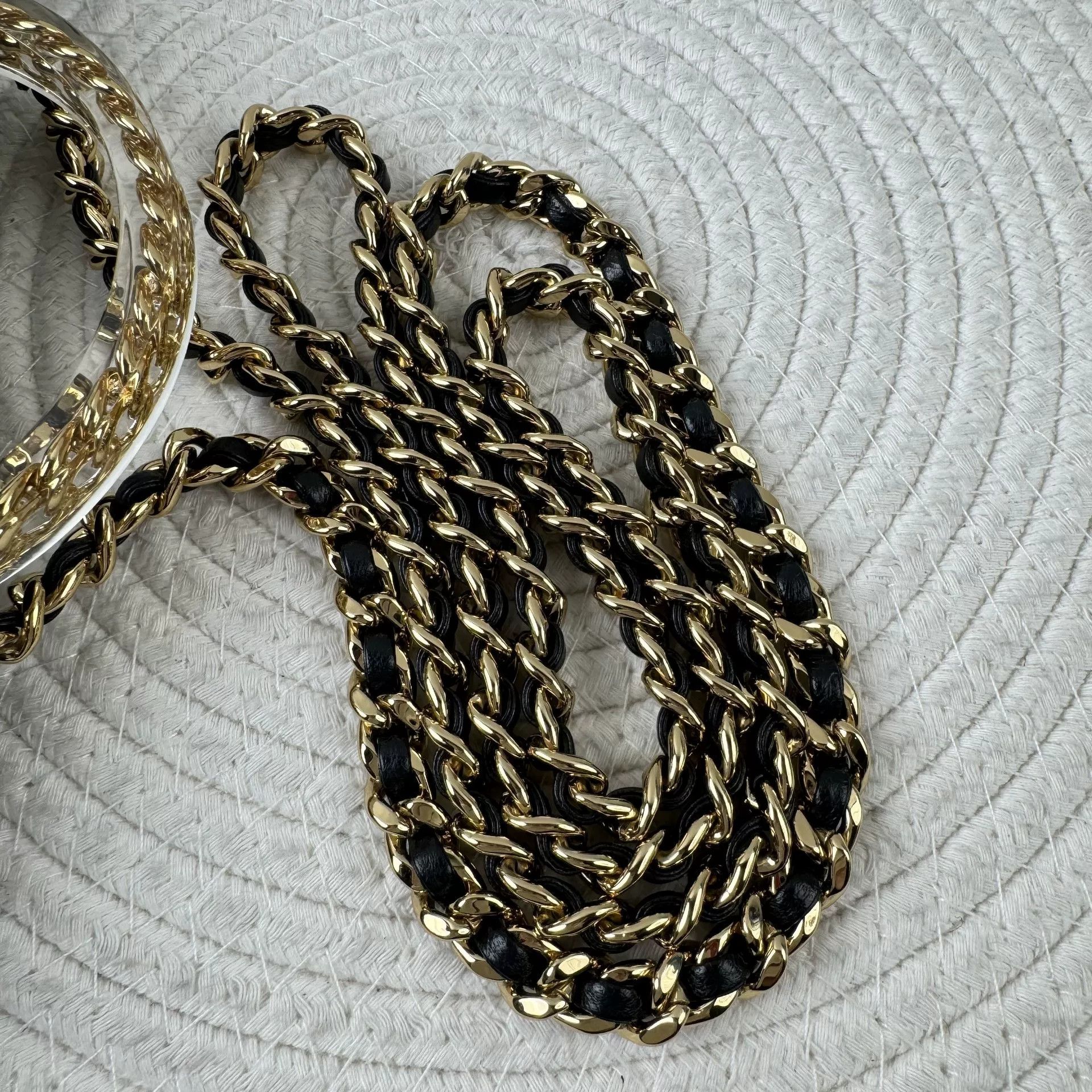 Chanel Pre-loved Bag Very good condition Size ONE SIZE - 8 Thumbnail
