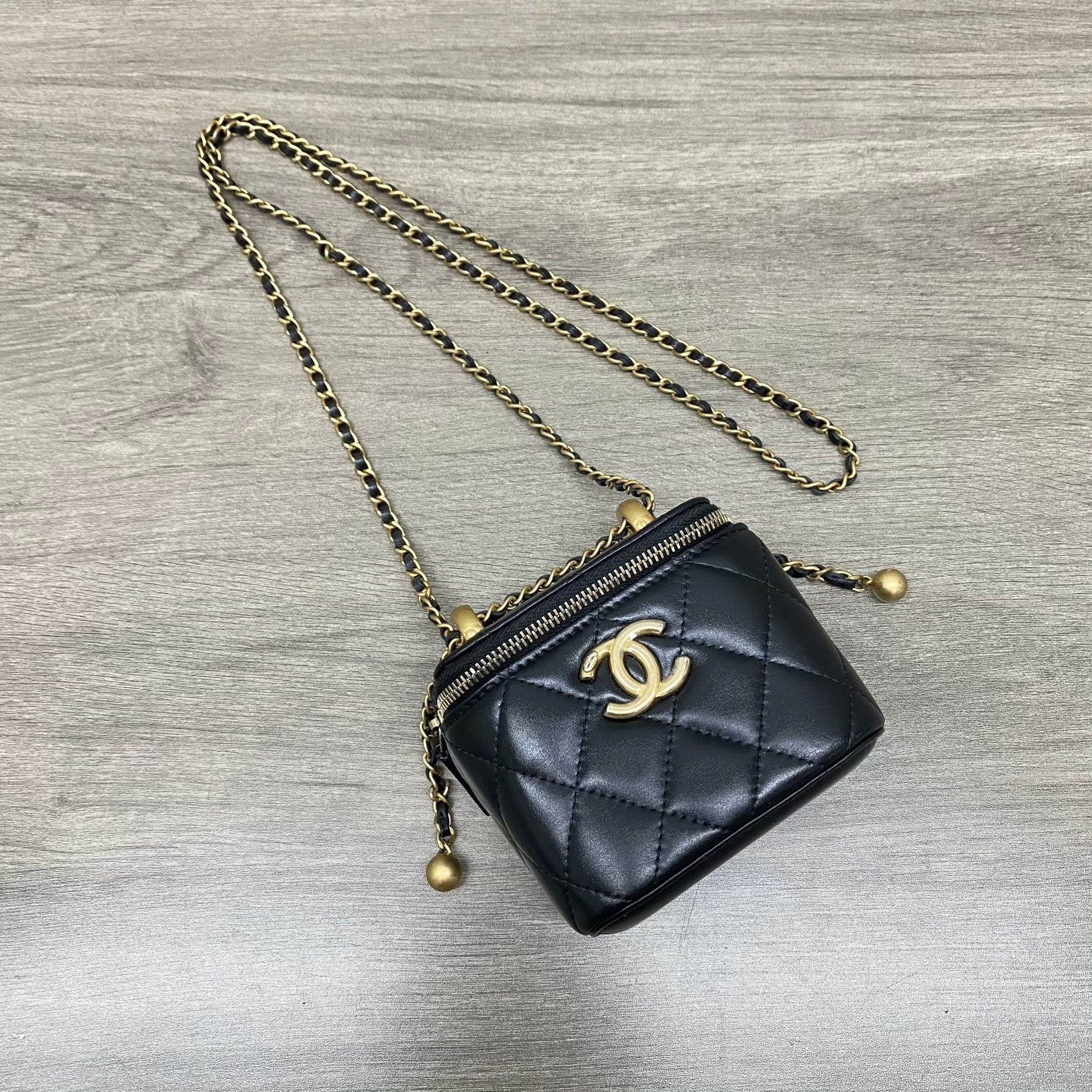 Chanel Pre-loved Bag Very good condition Size ONE SIZE - 3 Thumbnail