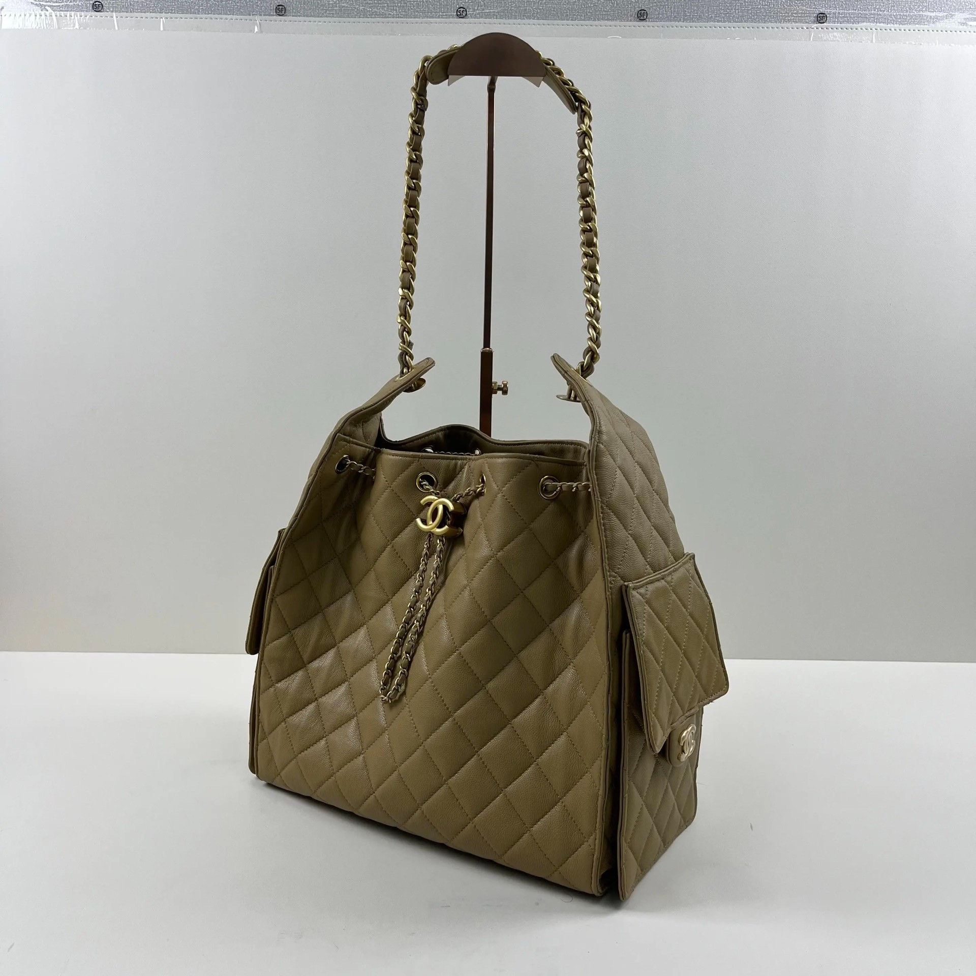 Chanel Pre-loved Bag Very good condition Size ONE SIZE - 2 Thumbnail
