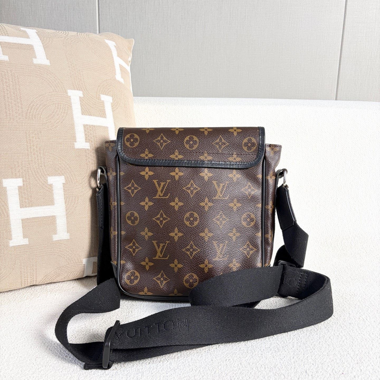 Louis Vuitton Pre-loved Bag Very good condition Size ONE SIZE - 3 Thumbnail