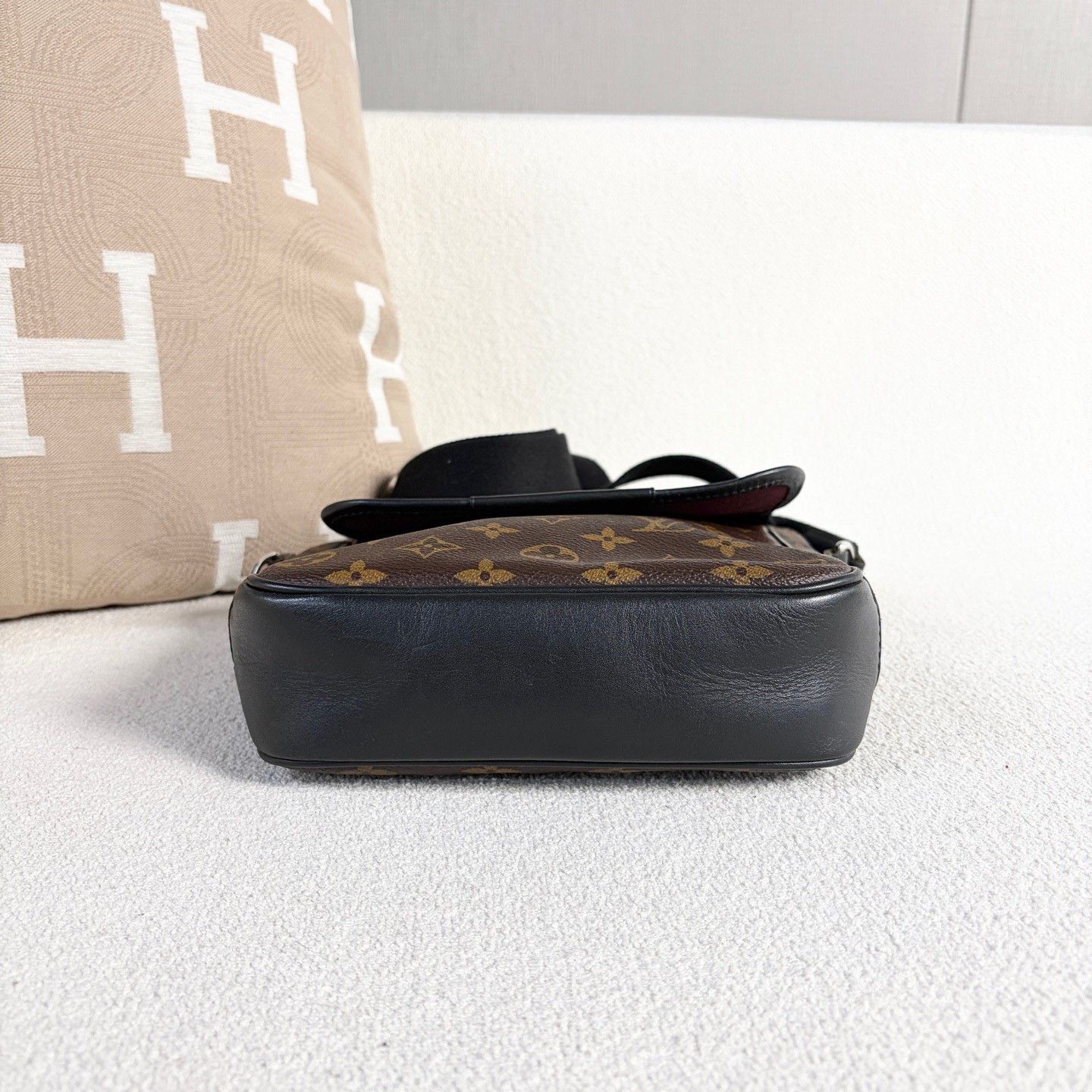 Louis Vuitton Pre-loved Bag Very good condition Size ONE SIZE - 5 Thumbnail