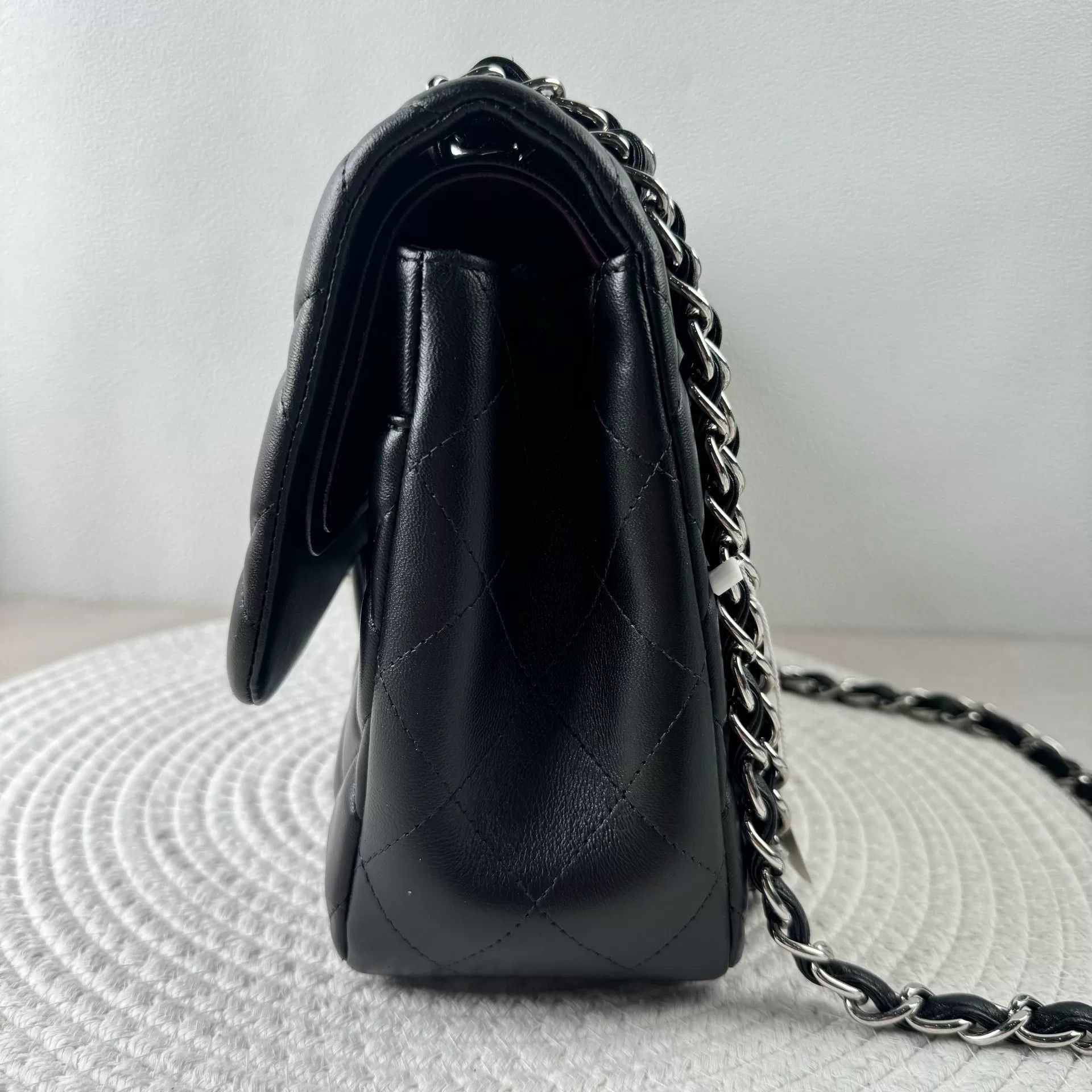 Chanel Pre-loved Bag Very good condition Size ONE SIZE - 2 Thumbnail