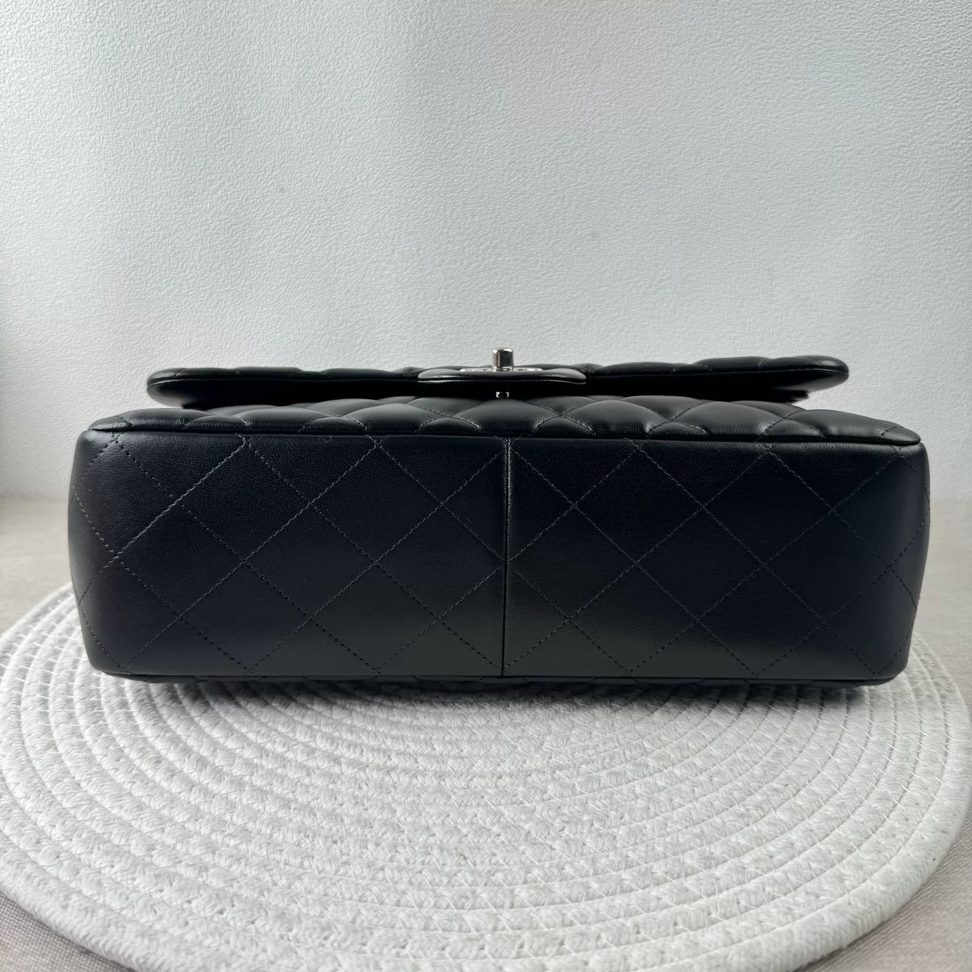 Chanel Pre-loved Bag Very good condition Size ONE SIZE - 6 Thumbnail