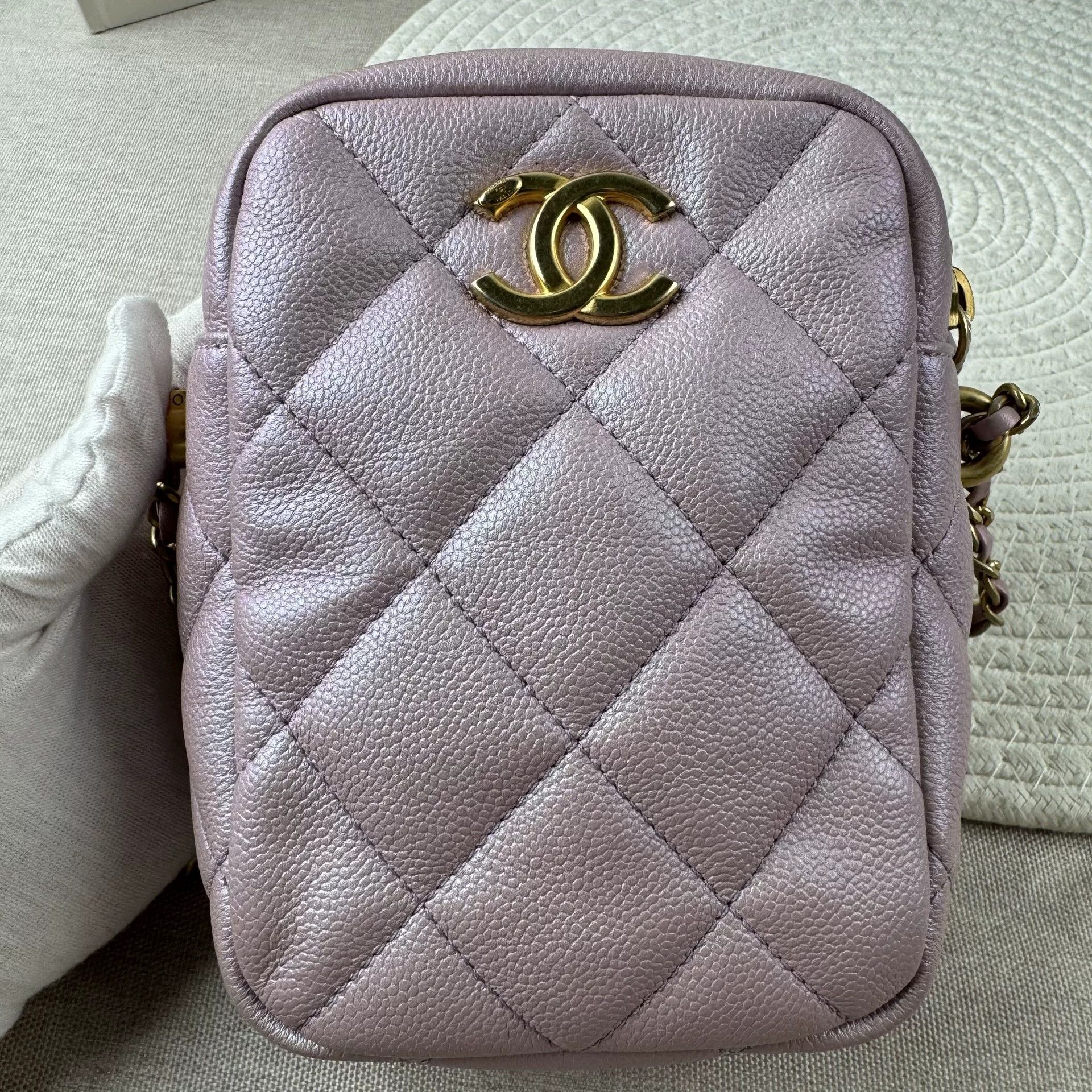 Chanel Pre-loved Bag Very good condition Size ONE SIZE - 2 Thumbnail