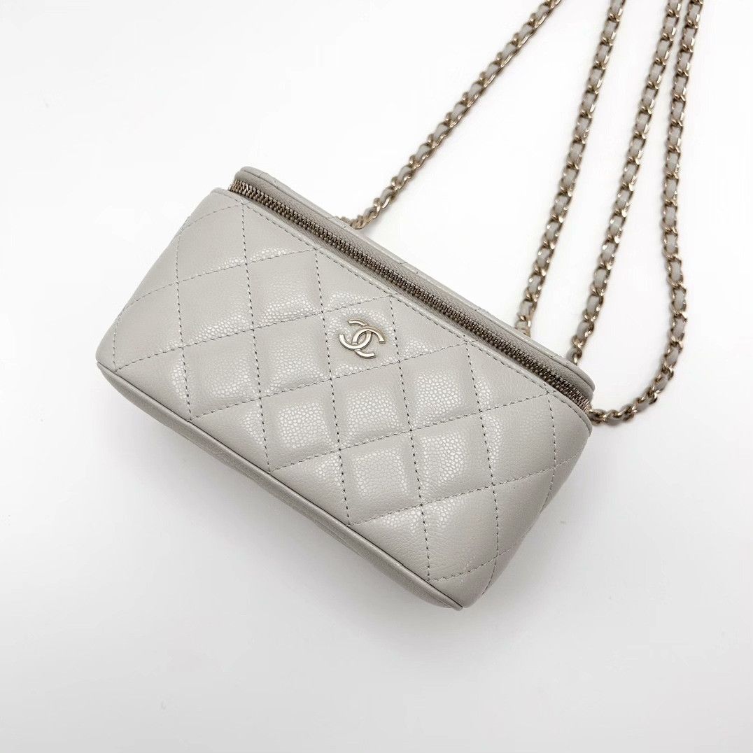 Chanel Pre-loved Bag Very good condition Size ONE SIZE - 3 Thumbnail