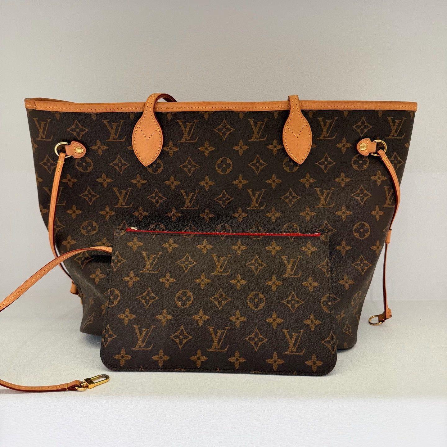 Louis Vuitton Pre-loved Bag Very good condition Size ONE SIZE - 4 Thumbnail