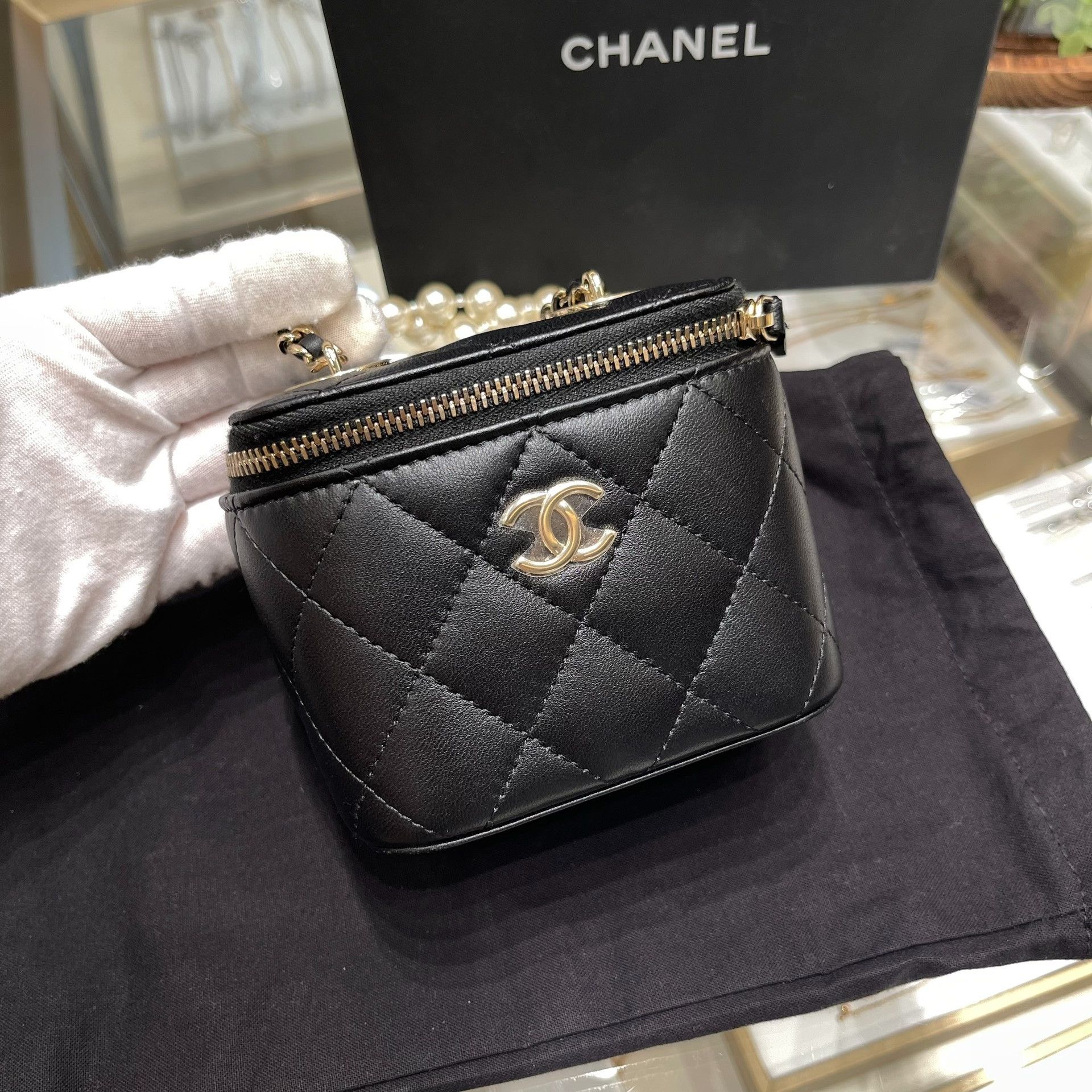 Chanel Pre-loved Bag Very good condition Size ONE SIZE - 3 Thumbnail