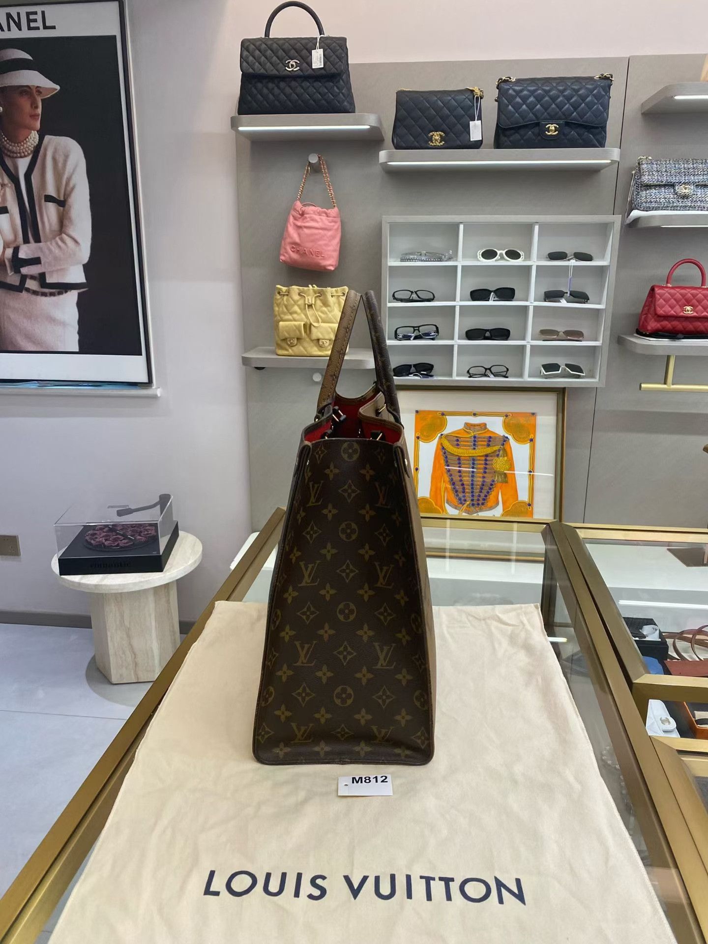 Louis Vuitton Pre-loved Bag Very good condition Size ONE SIZE - 5 Thumbnail