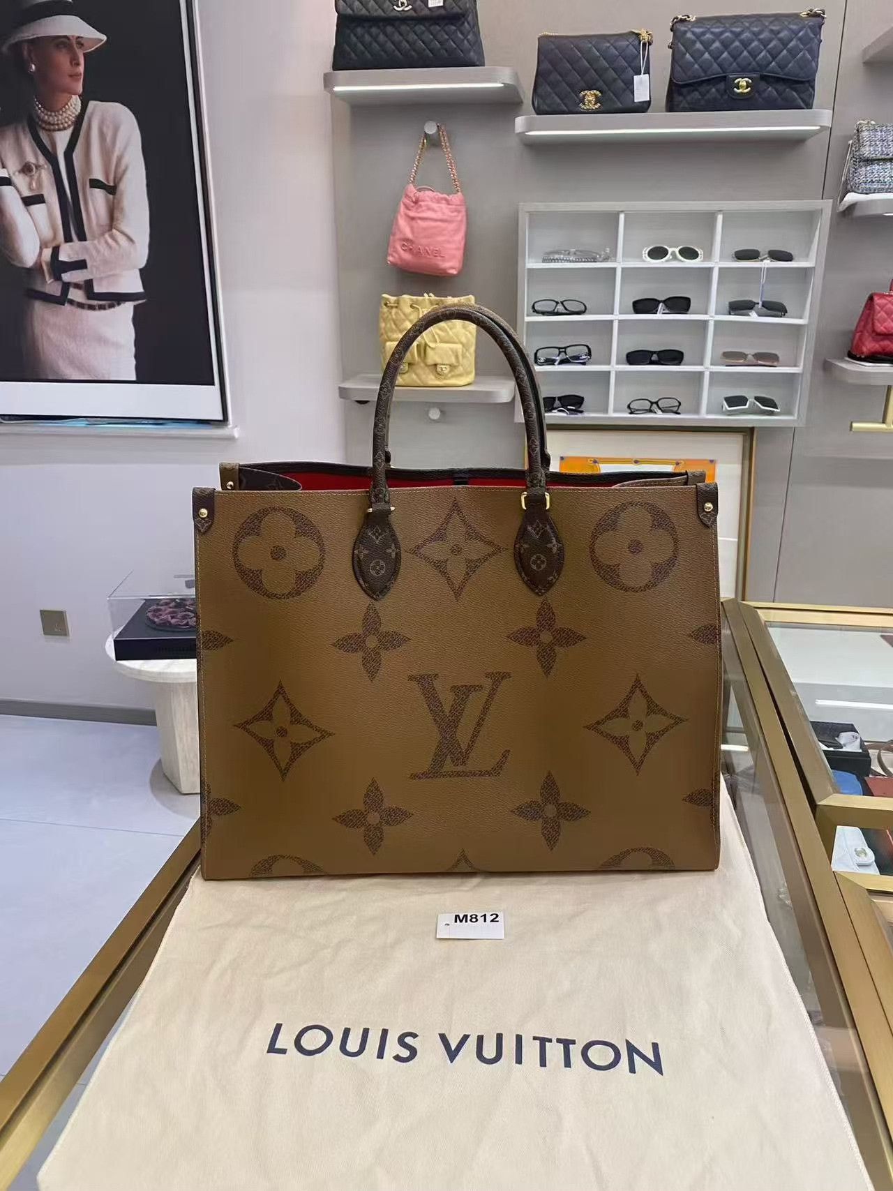 Louis Vuitton Pre-loved Bag Very good condition Size ONE SIZE - 2 Thumbnail