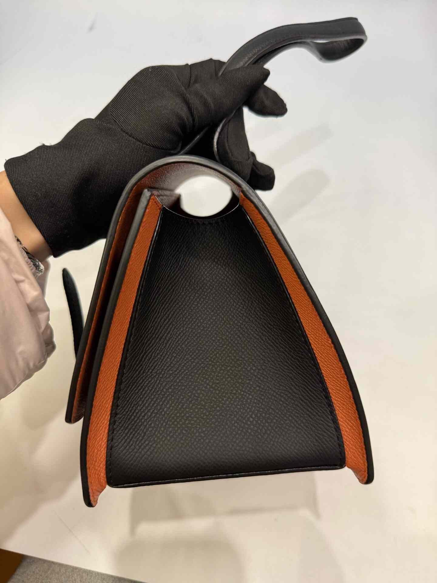 Moynat Pre-loved Bag Very good condition Size ONE SIZE - 3 Thumbnail