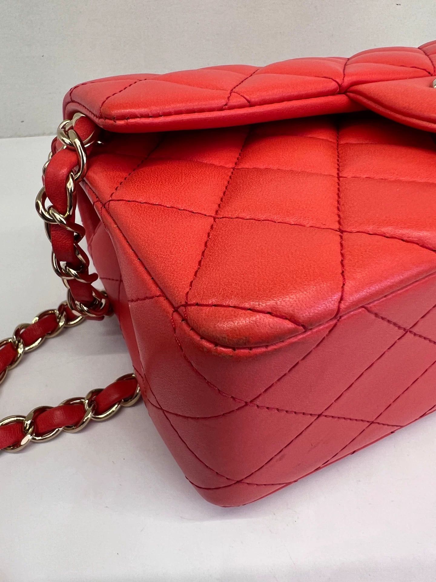 Chanel Pre-loved Bag Very good condition Size ONE SIZE - 4 Thumbnail