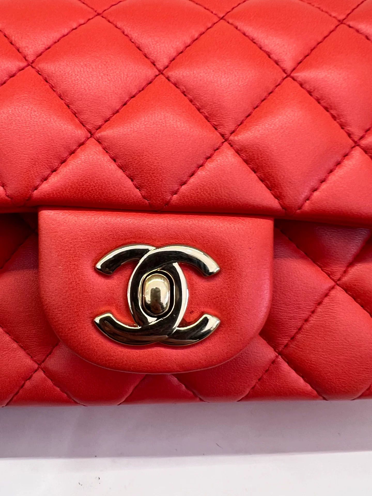 Chanel Pre-loved Bag Very good condition Size ONE SIZE - 6 Thumbnail