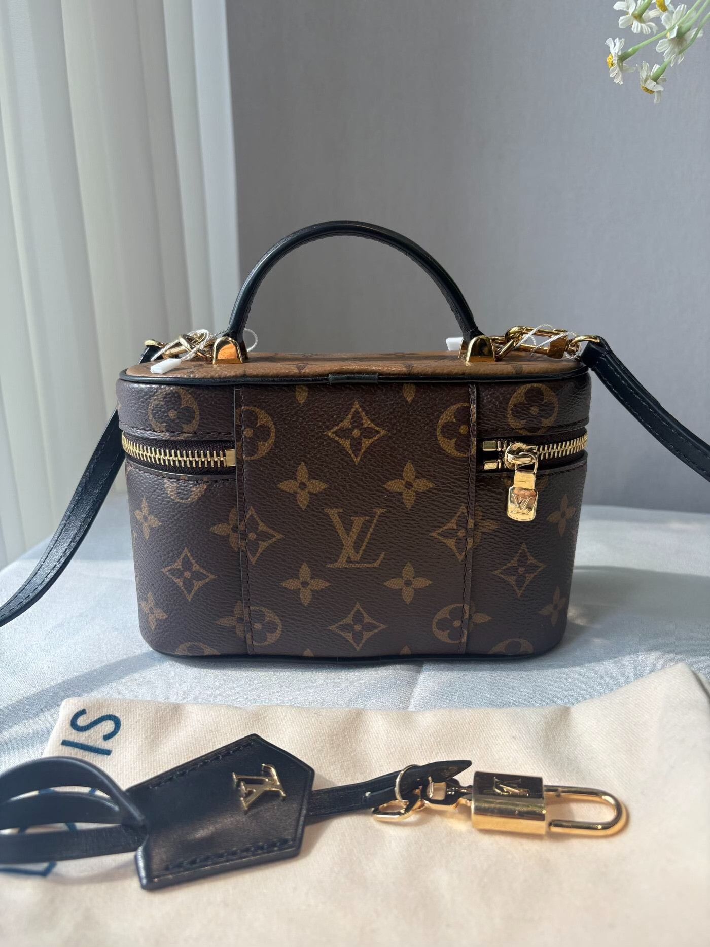 Louis Vuitton Pre-loved Bag Very good condition Size ONE SIZE - 3 Thumbnail