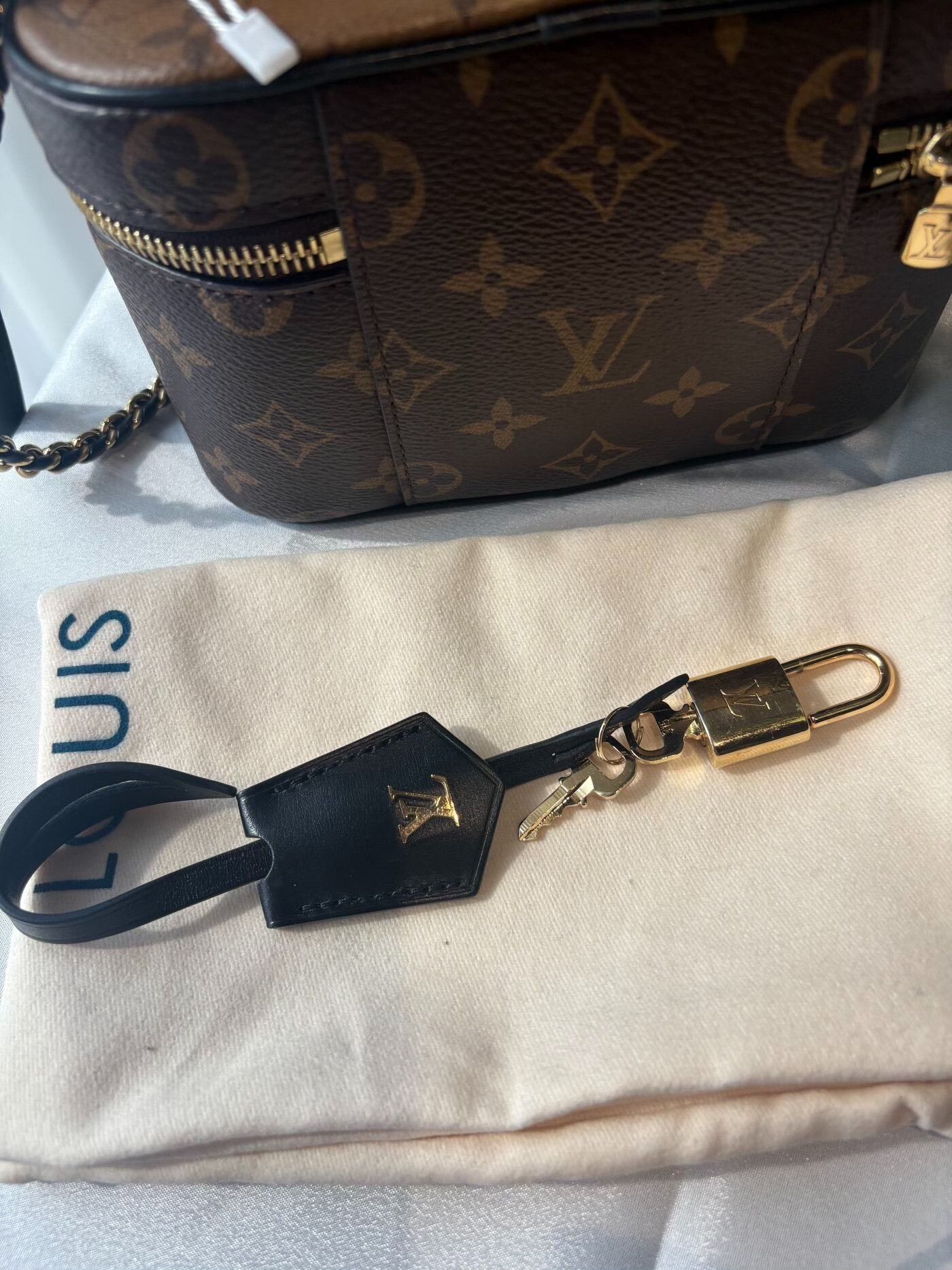 Louis Vuitton Pre-loved Bag Very good condition Size ONE SIZE - 4 Thumbnail