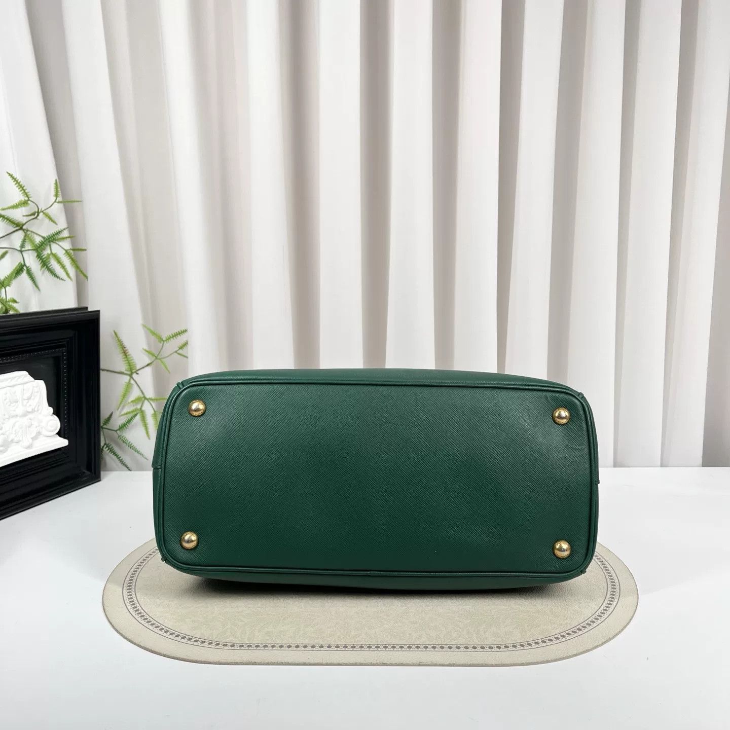 Prada Pre-loved Bag Very good condition Size ONE SIZE - 4 Thumbnail