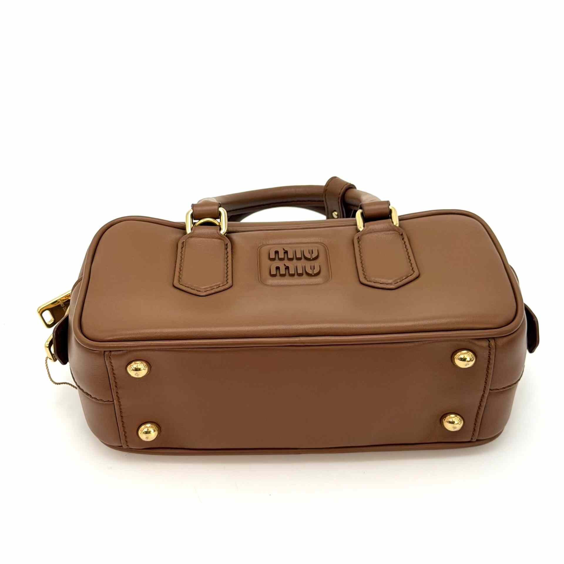 Miu Miu Pre-loved Bag Very good condition Size ONE SIZE - 5 Thumbnail