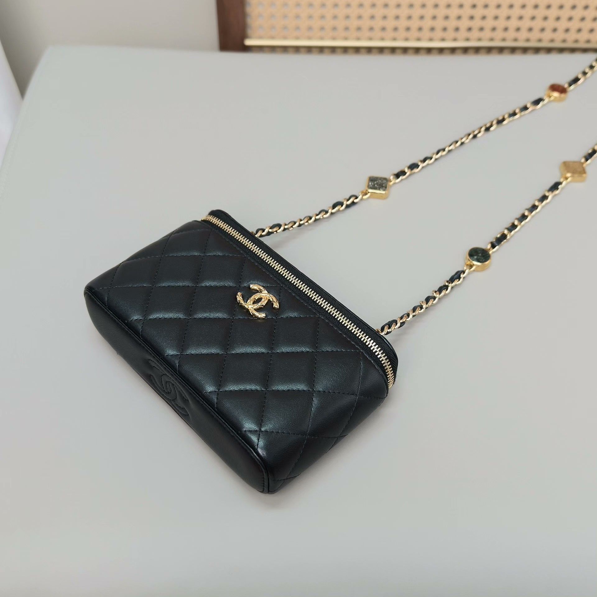 Chanel Pre-loved Bag Very good condition Size ONE SIZE - 4 Thumbnail
