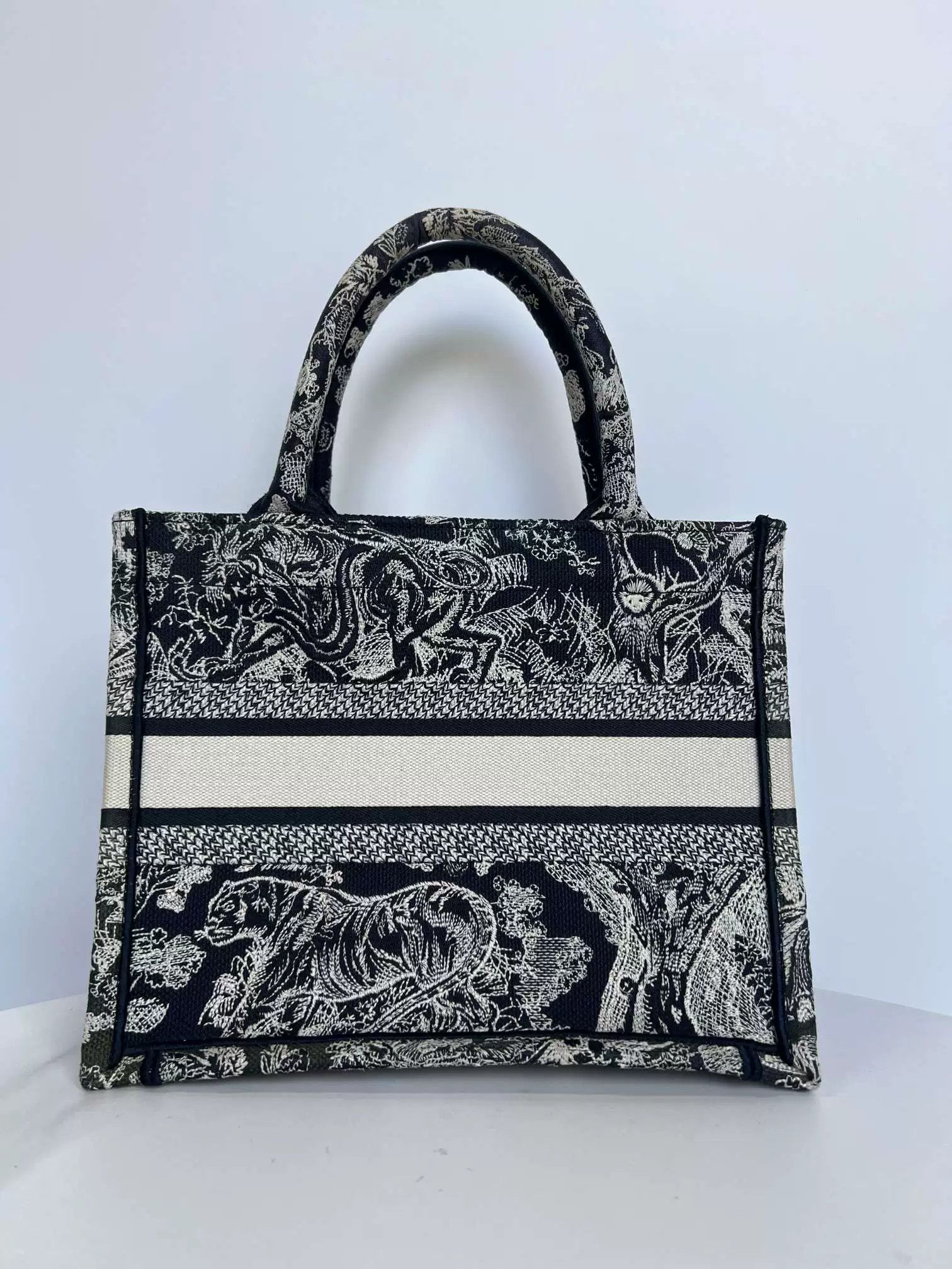 Dior Pre-loved Bag Very good condition Size ONE SIZE - 2 Thumbnail