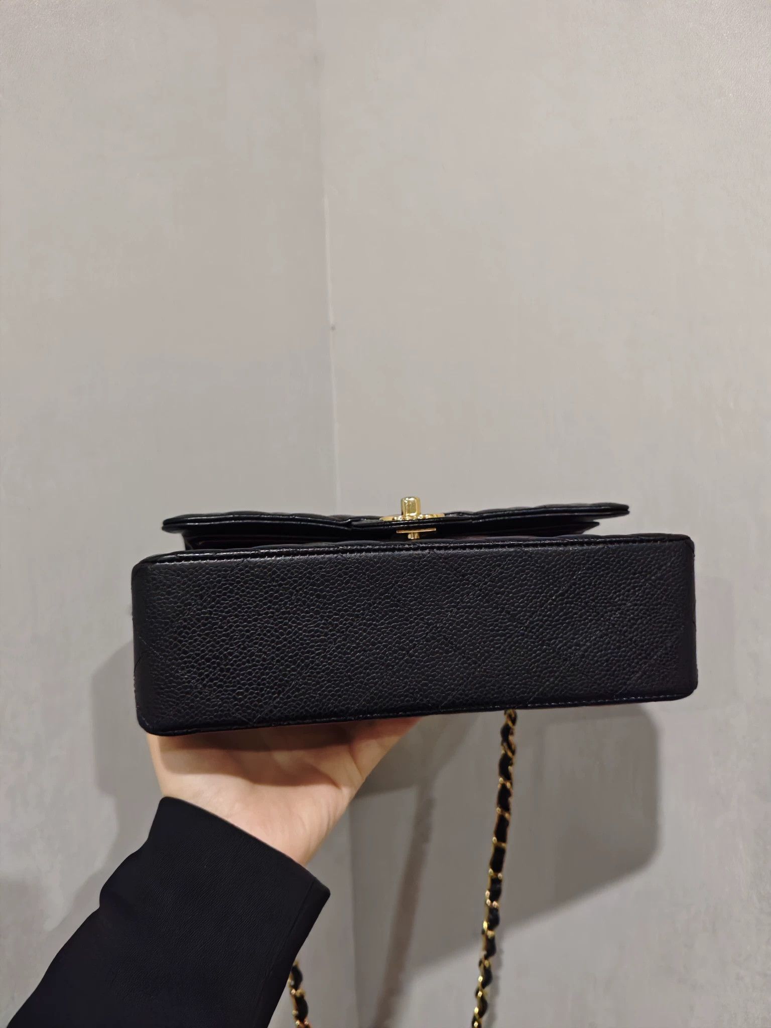 Chanel Pre-loved Bag Very good condition Size ONE SIZE - 3 Thumbnail