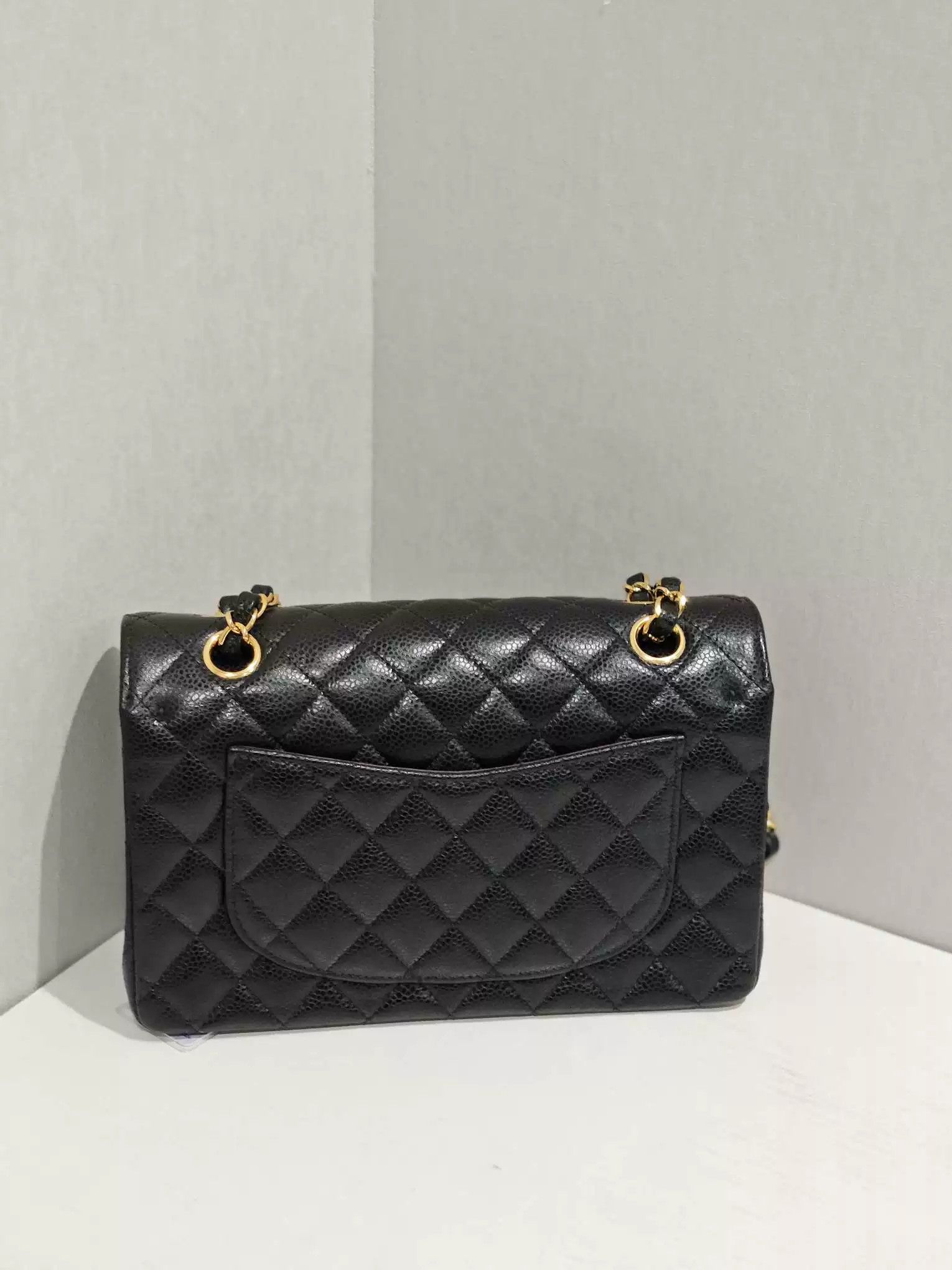 Chanel Pre-loved Bag Very good condition Size ONE SIZE - 2 Thumbnail