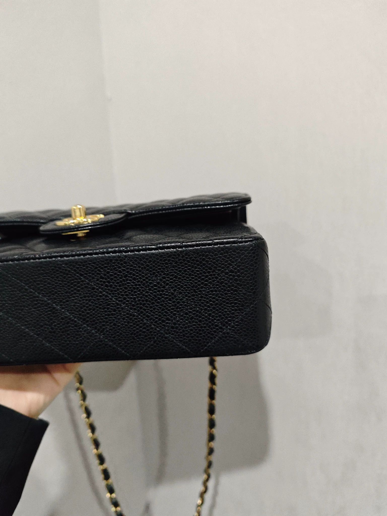 Chanel Pre-loved Bag Very good condition Size ONE SIZE - 5 Thumbnail