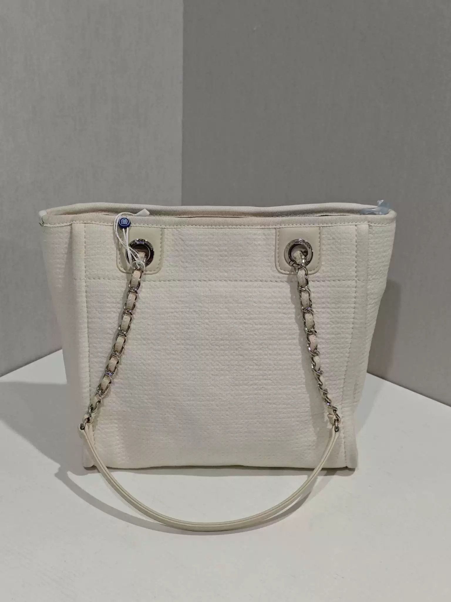 Chanel Pre-loved Bag Very good condition Size ONE SIZE - 2 Thumbnail