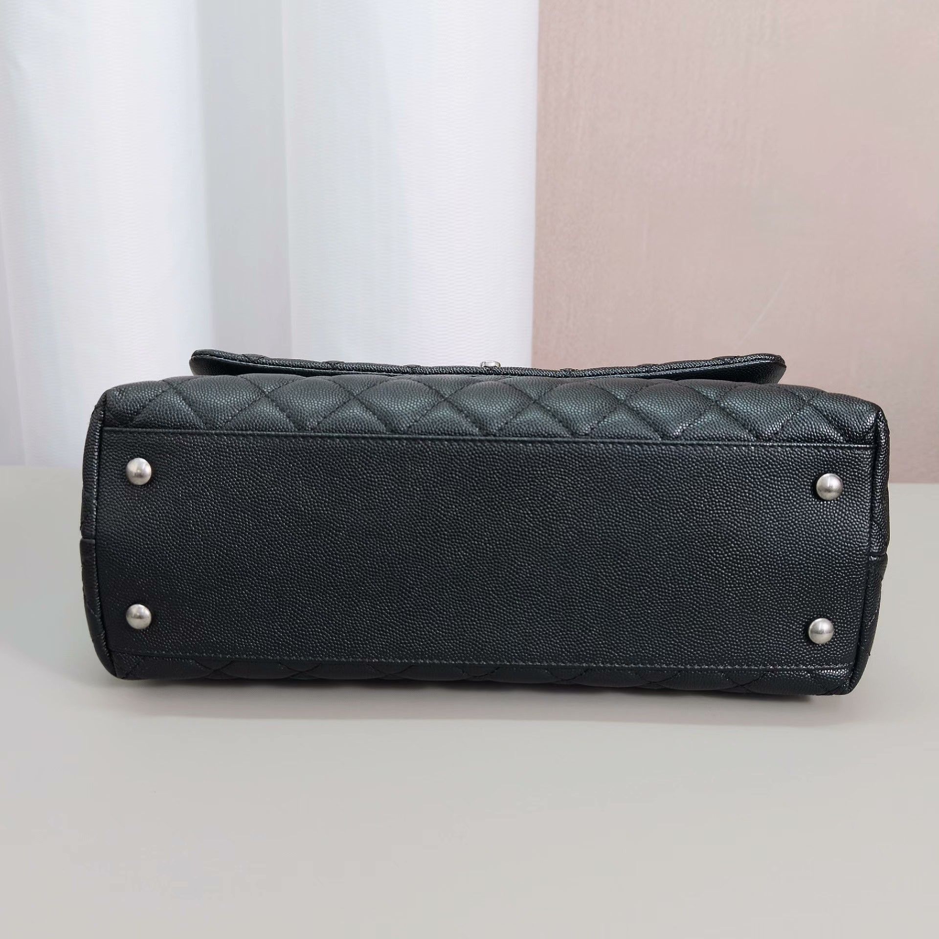 Chanel Pre-loved Bag Very good condition Size ONE SIZE - 5 Thumbnail