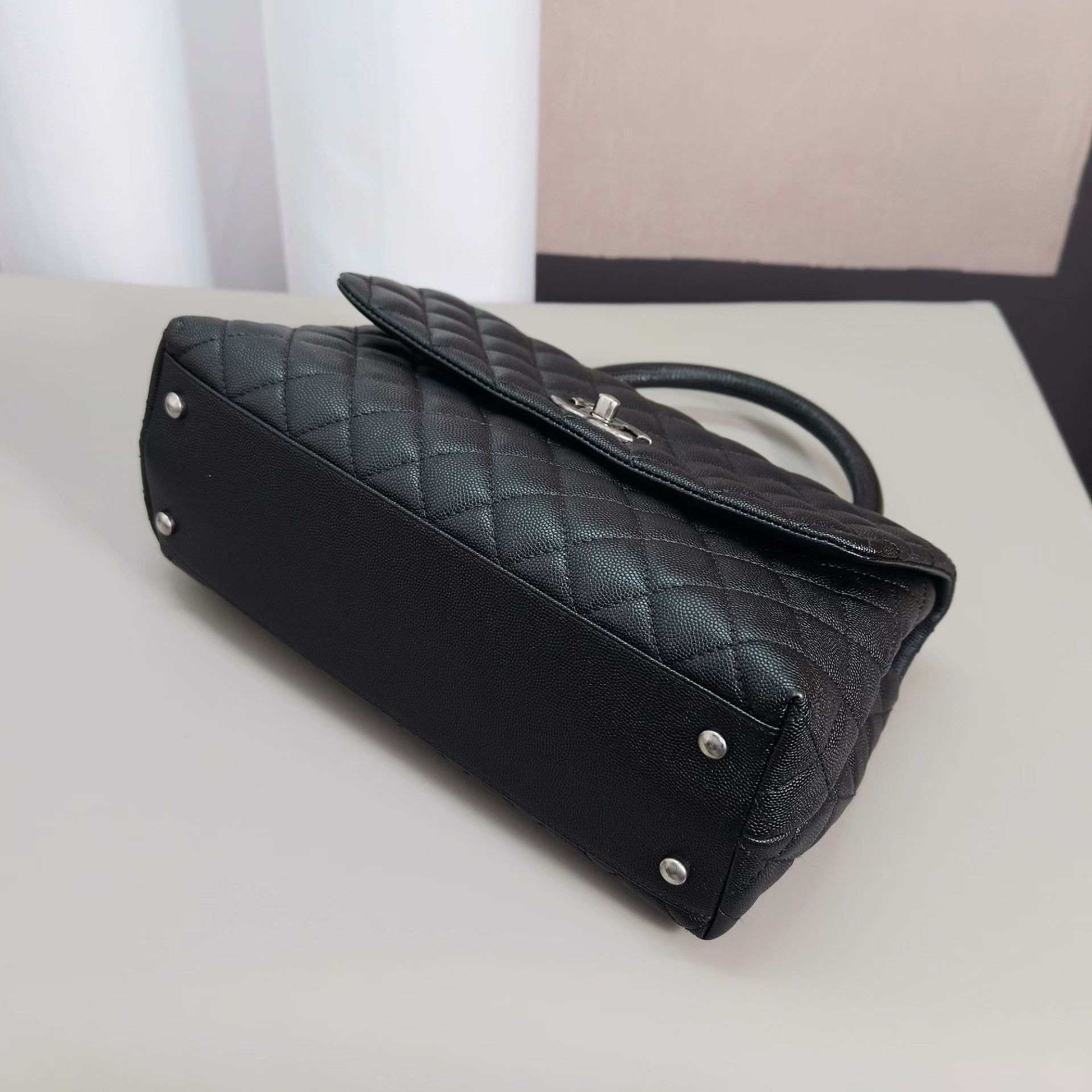 Chanel Pre-loved Bag Very good condition Size ONE SIZE - 4 Thumbnail