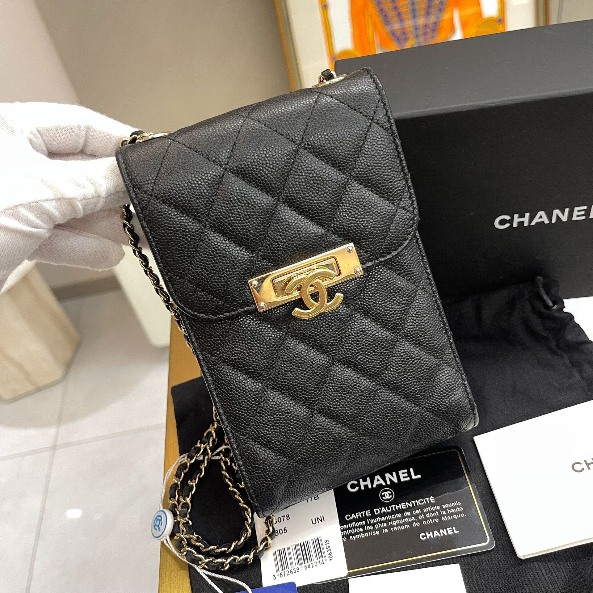 Chanel Pre-loved Bag Very good condition Size ONE SIZE - 3 Thumbnail